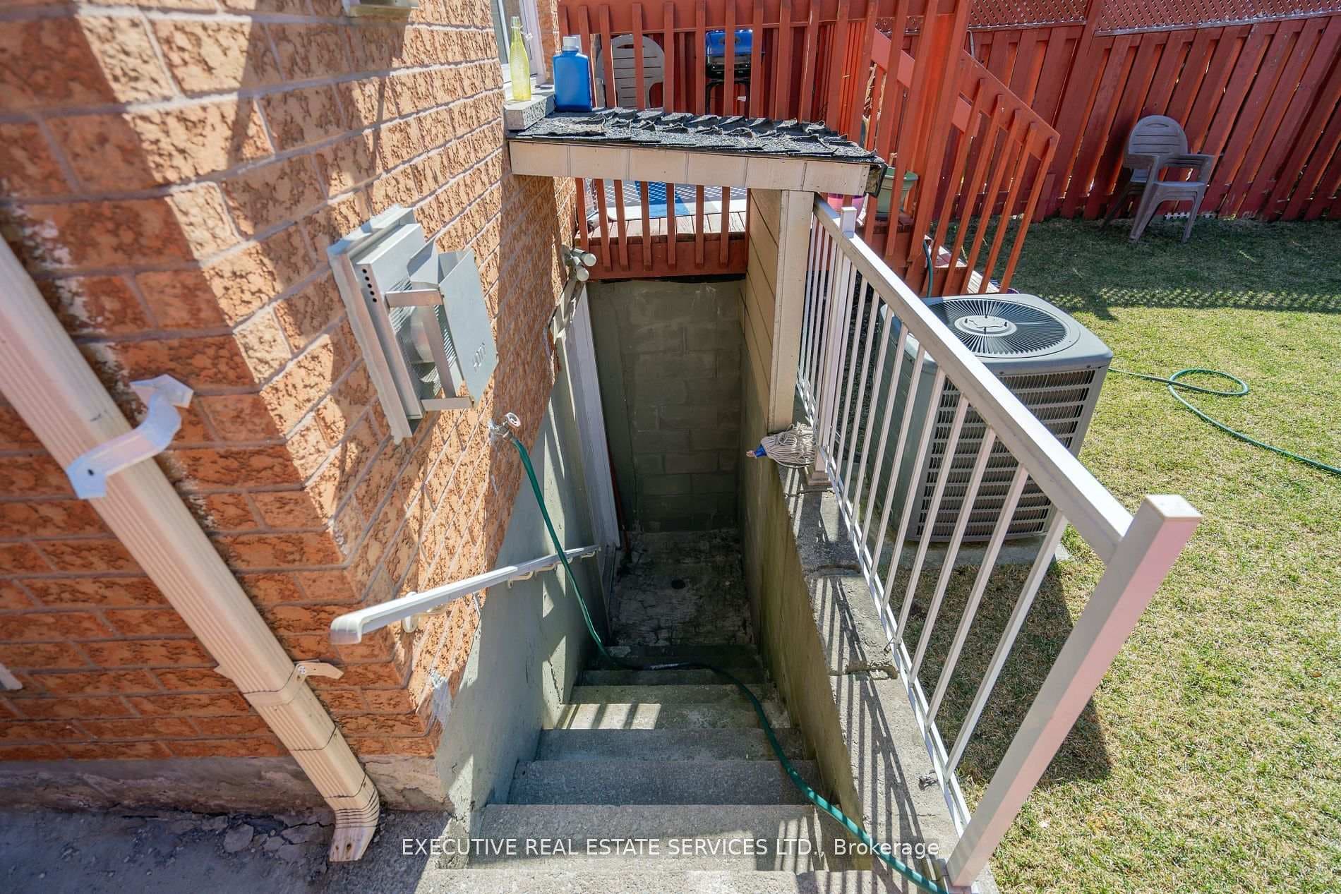 3873 Densbury Drive Unit Upper photo 27