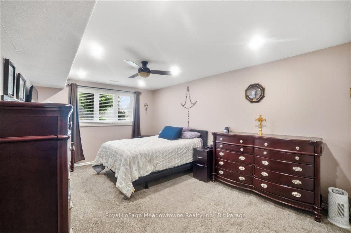 15 Sharpe Street photo 16