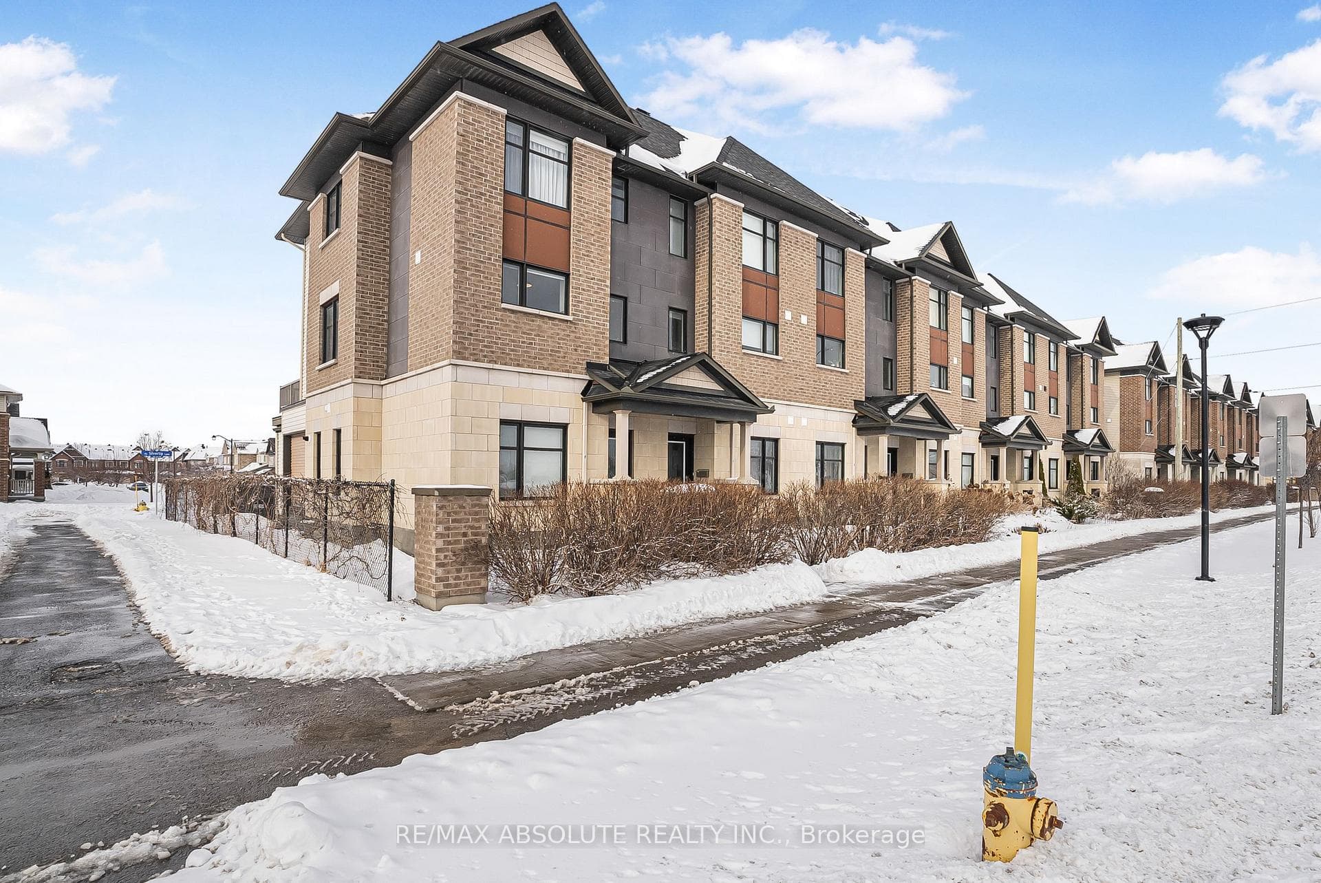 530 SILVERTIP Lane photo 40