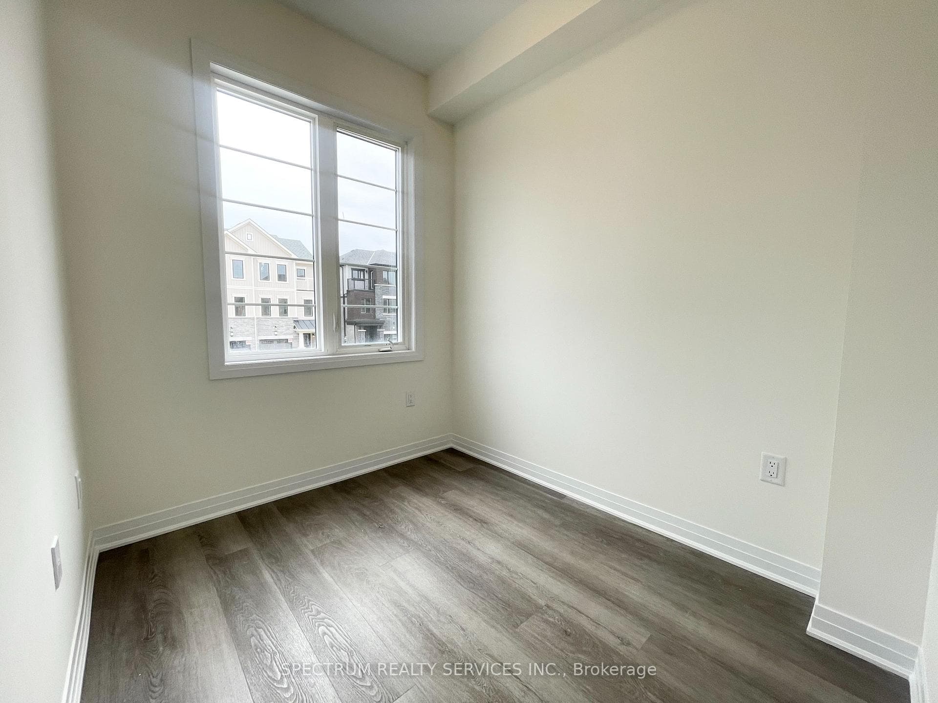 5 Hine Road photo 6