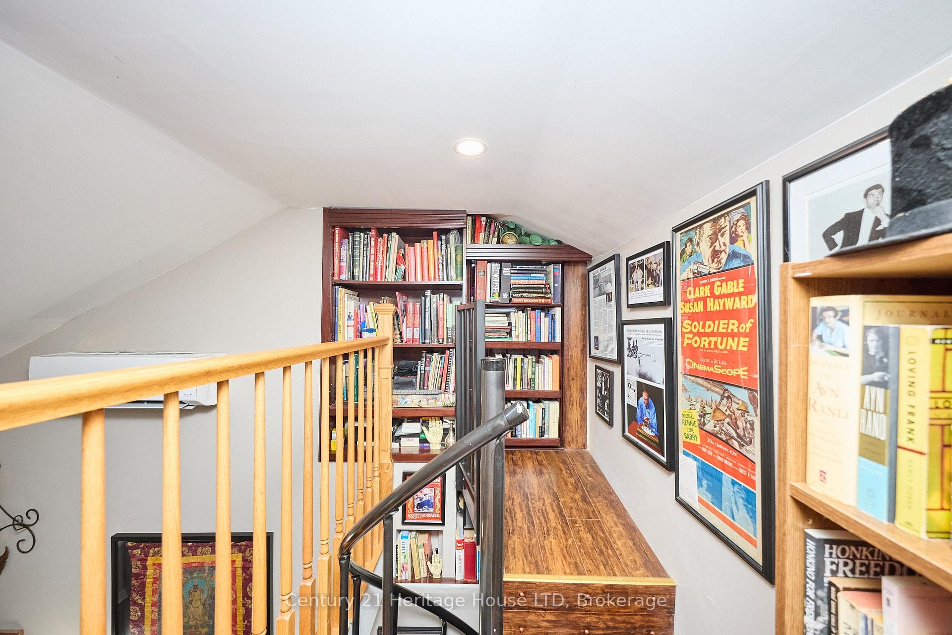 662 Lakeshore Road photo 34