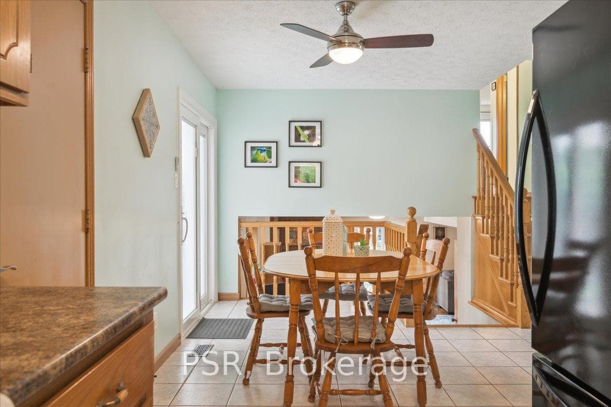 47 Claycroft Crescent photo 19