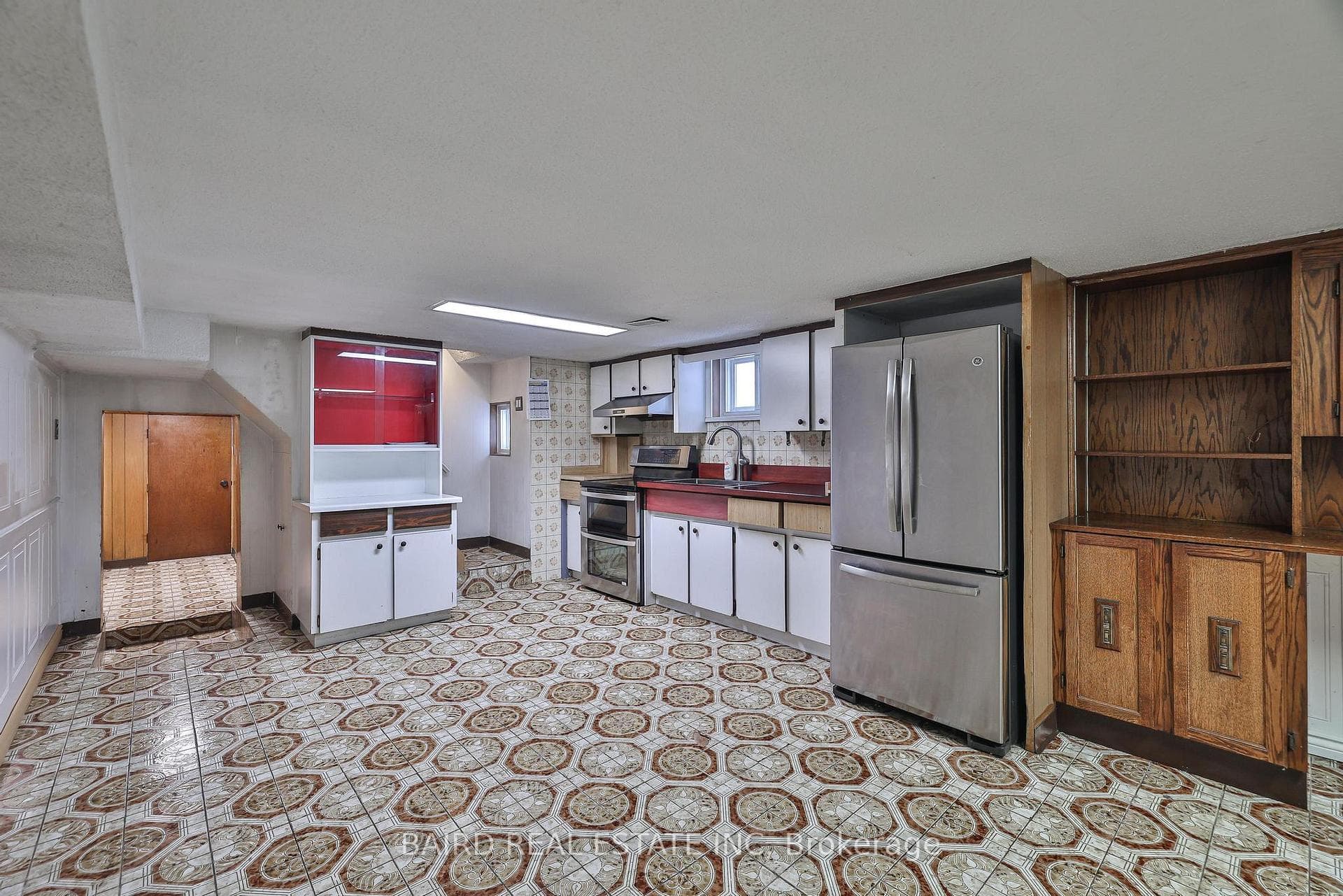 194 Cedric Avenue photo 22