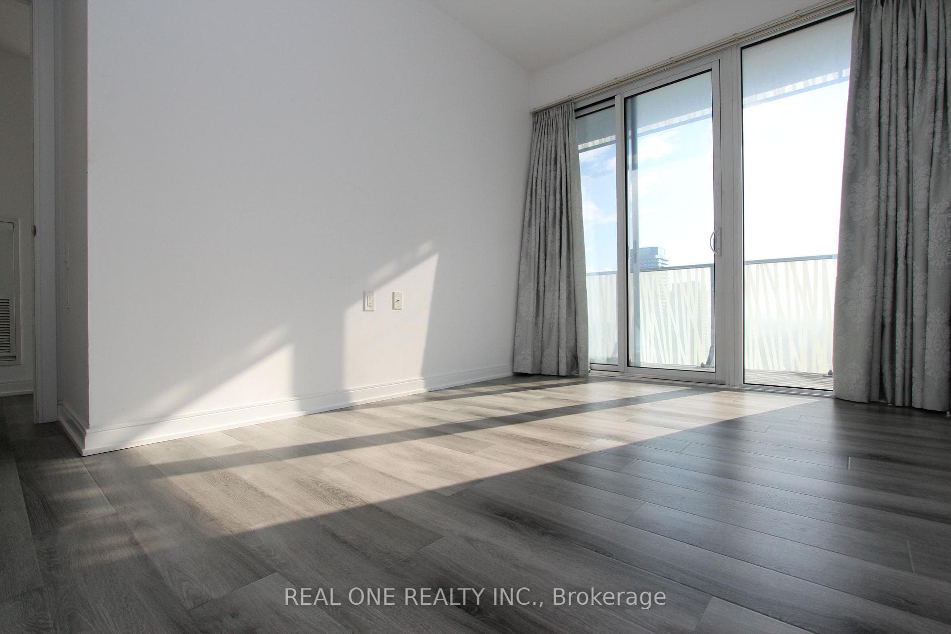 42 Charles Street Unit 4003 photo 7