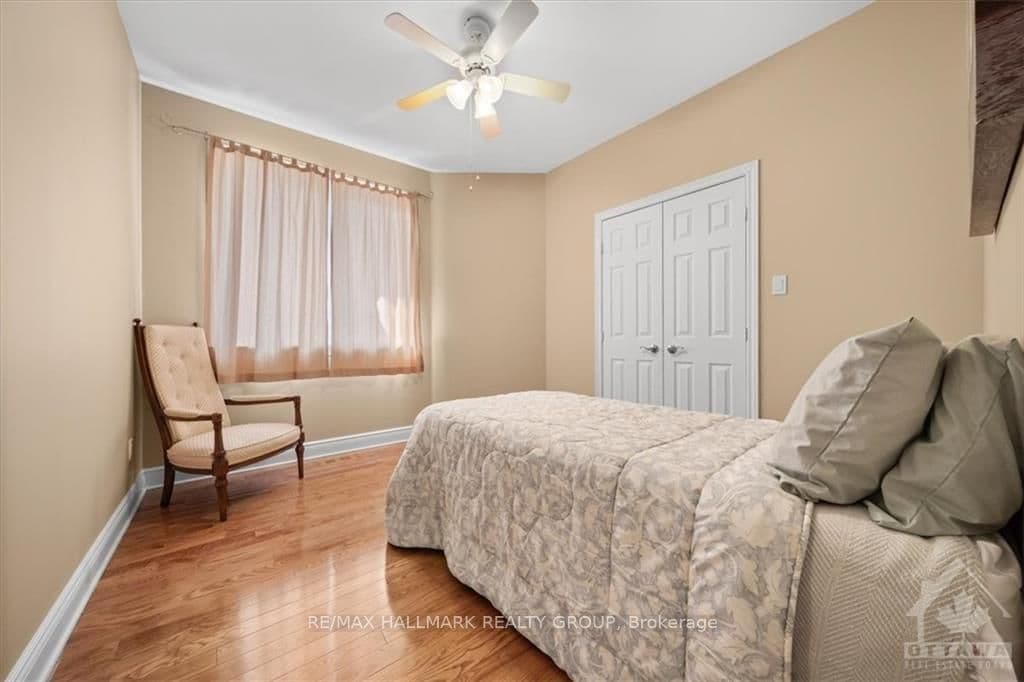 10 HARRIS Place photo 11
