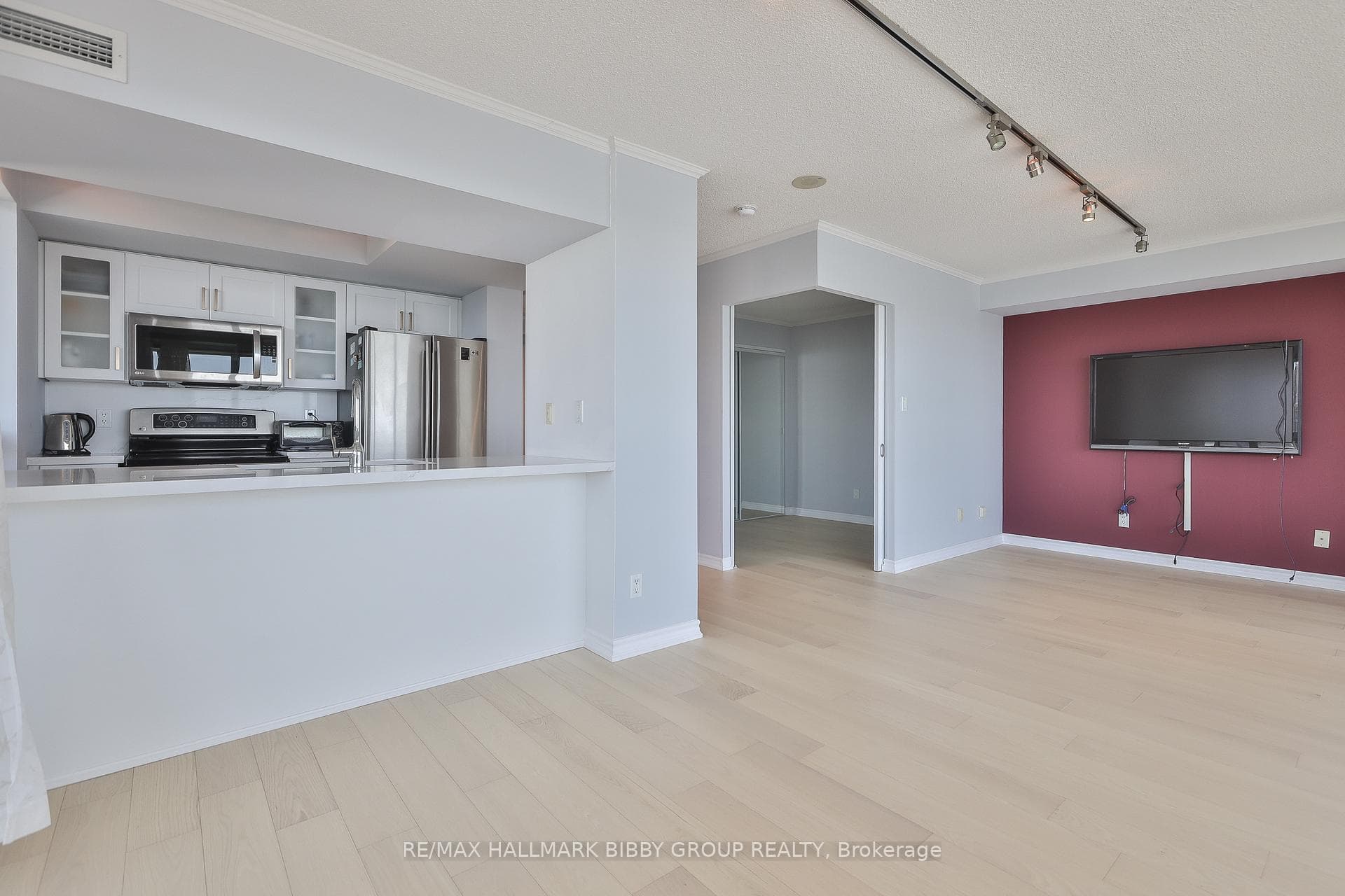 410 Queens Quay Unit 1103 photo 8
