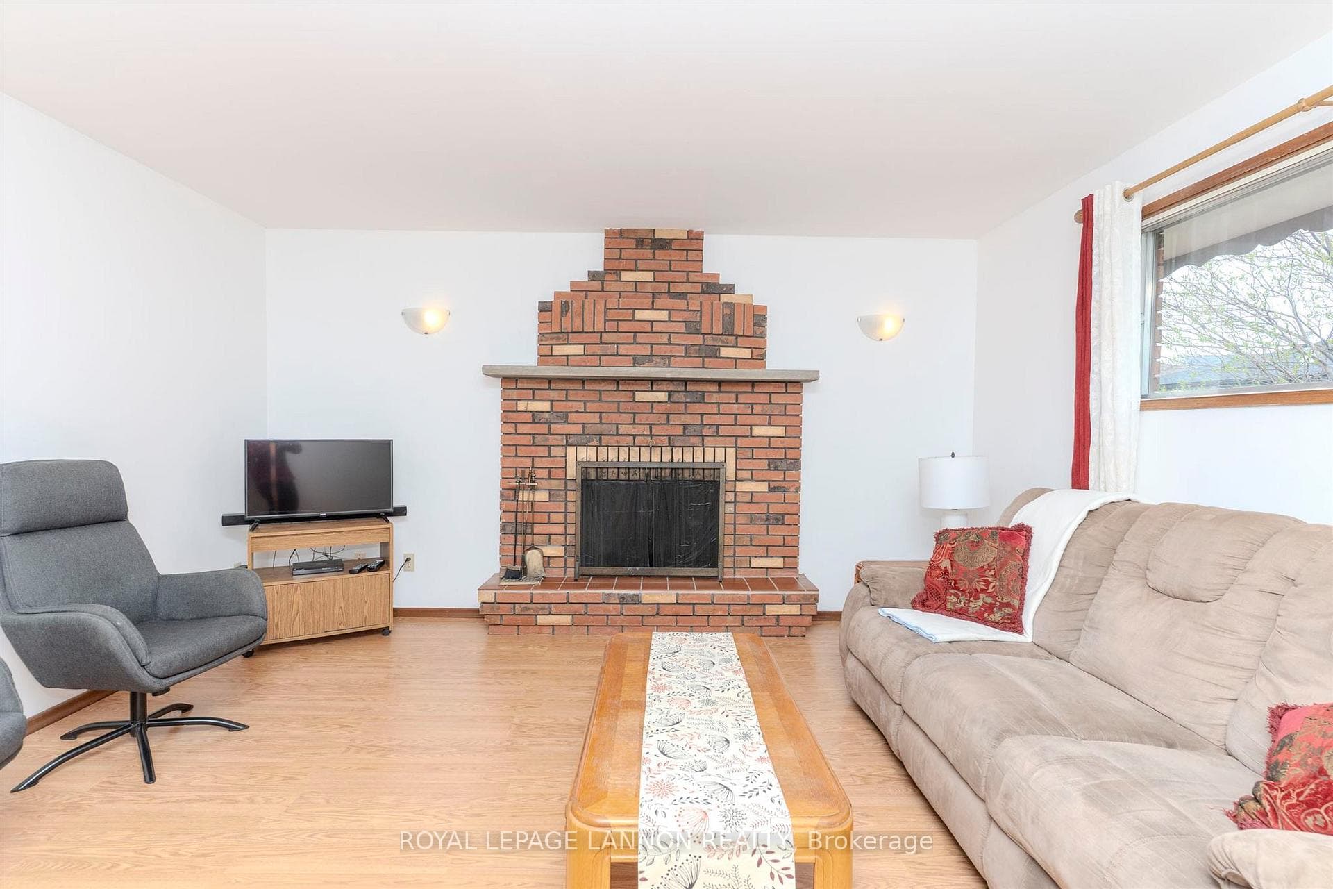 224 Anten Street photo 14