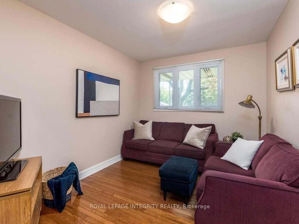 55 Overlake Drive photo 19