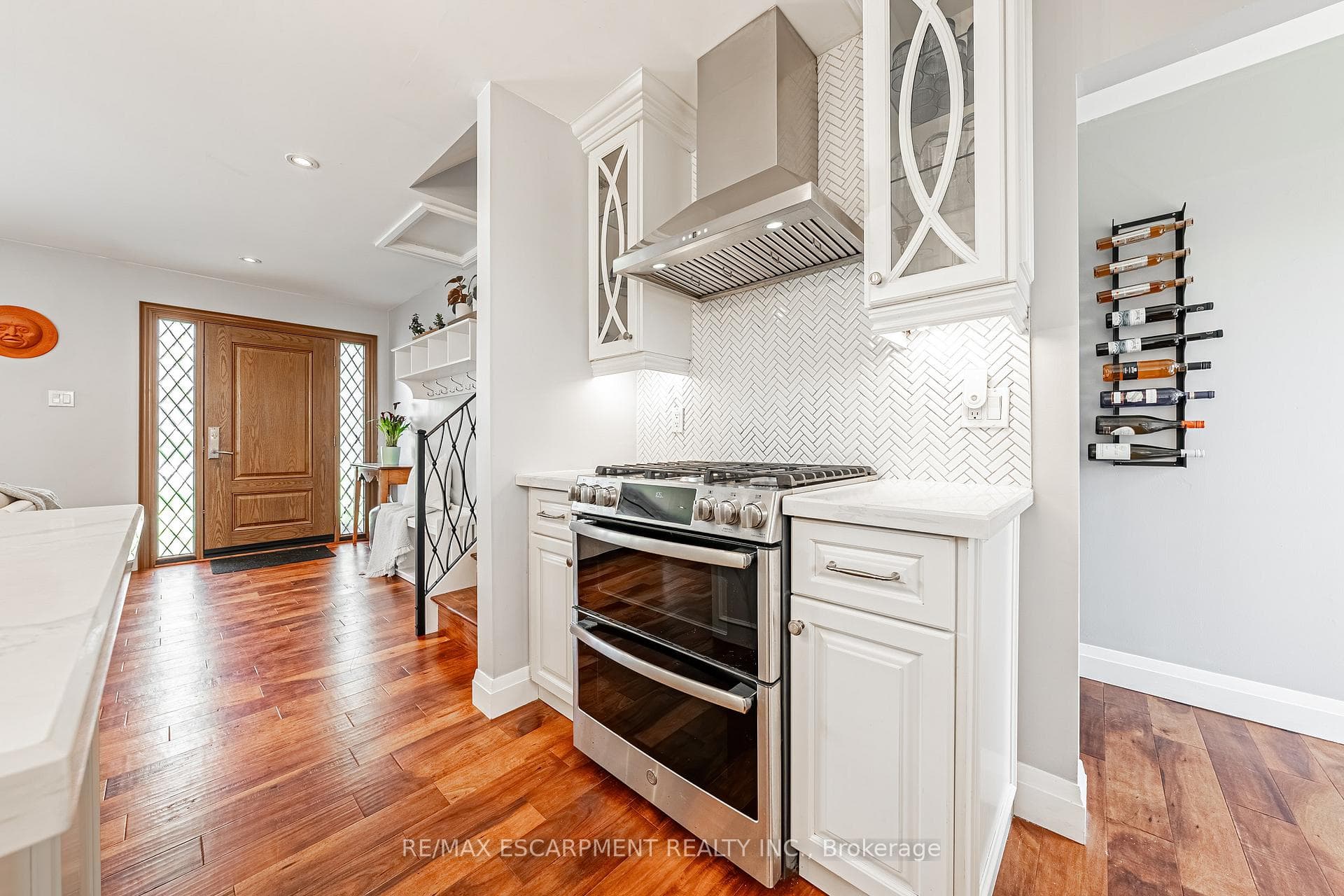 470 Forestwood Crescent photo 11