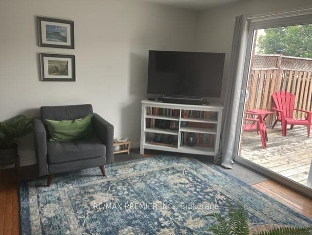 25 Srigley Street photo 24