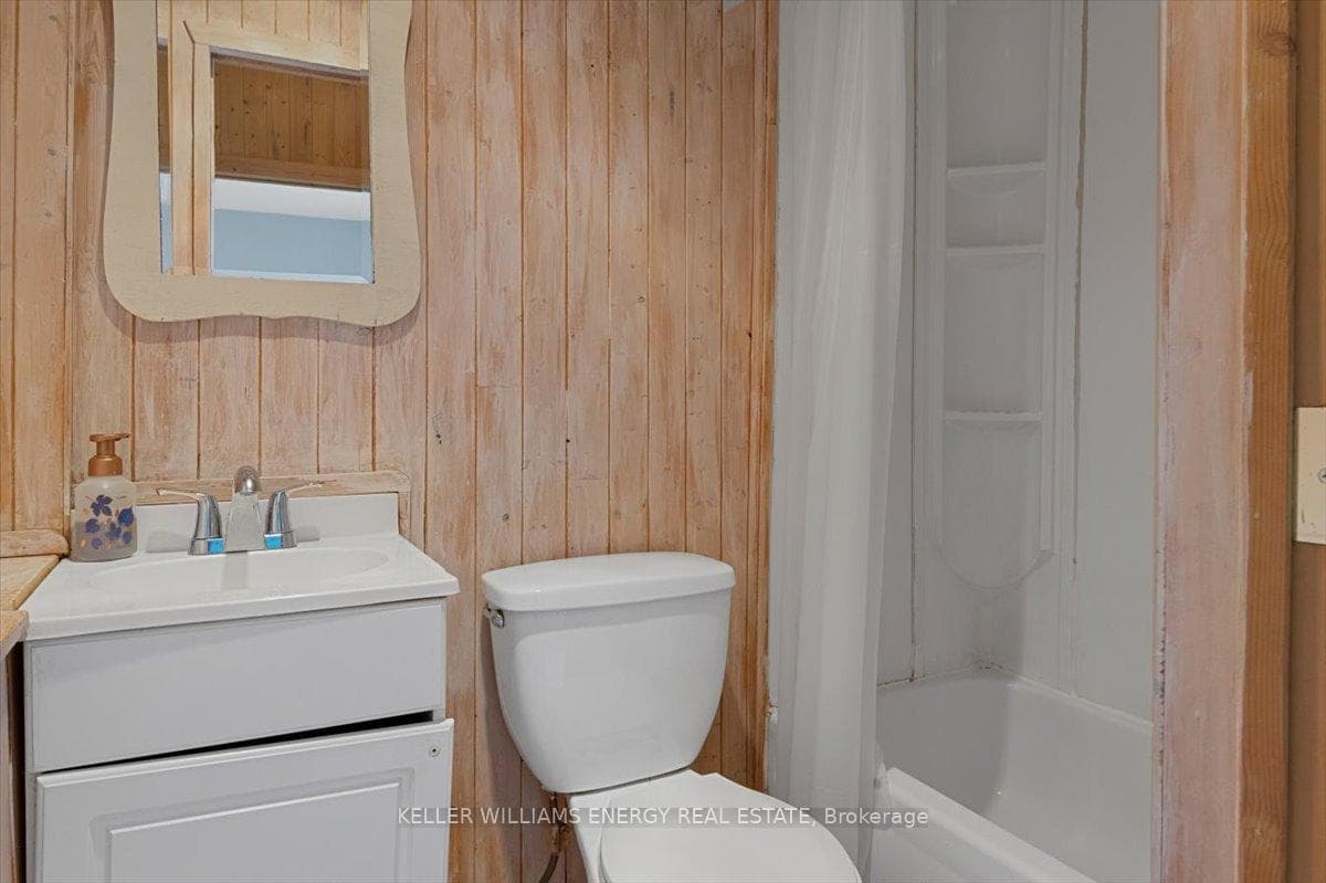 203 Quebec Street photo 22