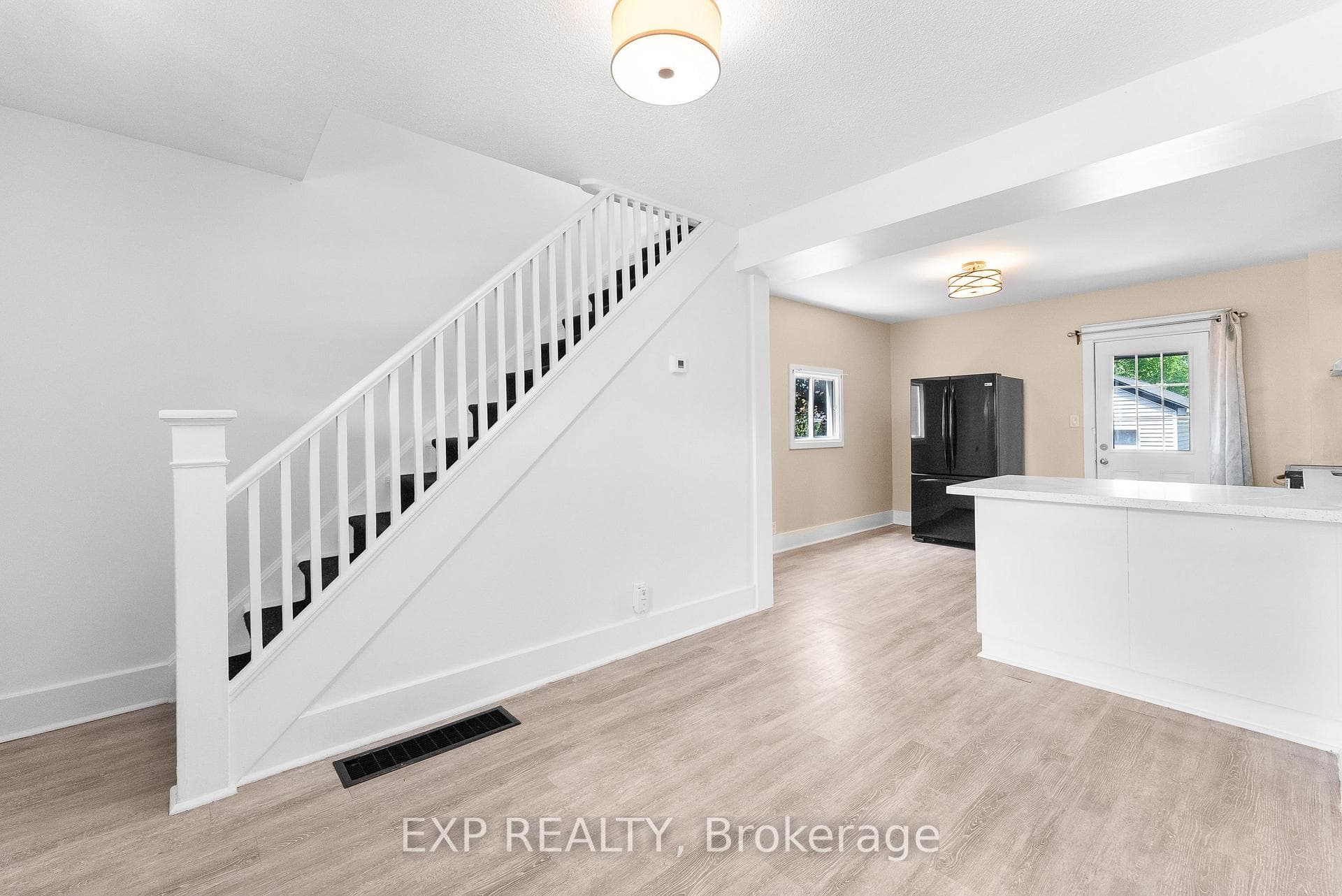 74-76 Park Street photo 9