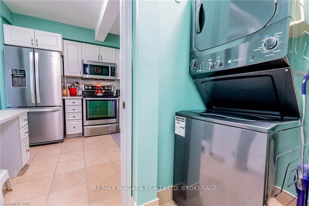 174 MARTINDALE Road Unit 1 photo 16