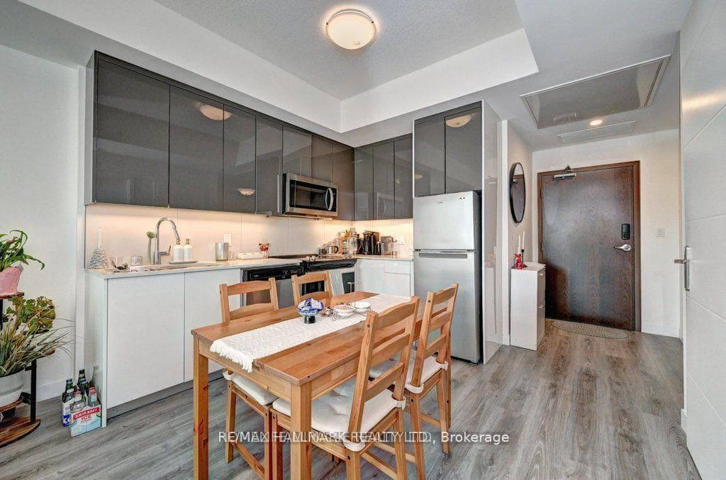 60 Frederick Street Unit 1213 photo 5