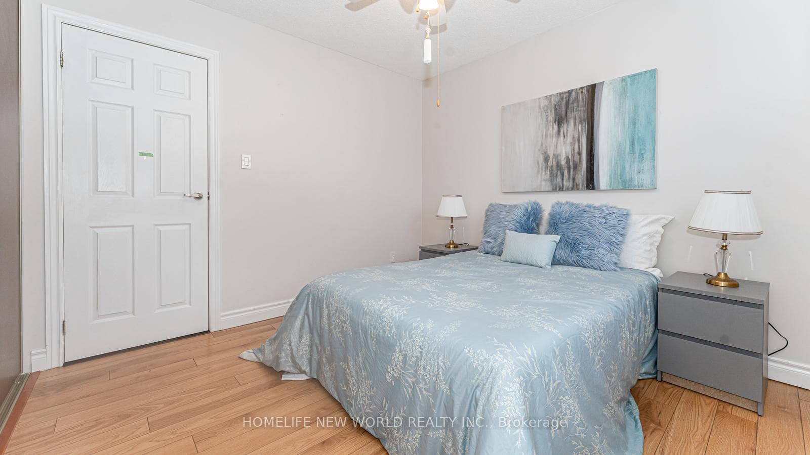 35 Applemore Road photo 22