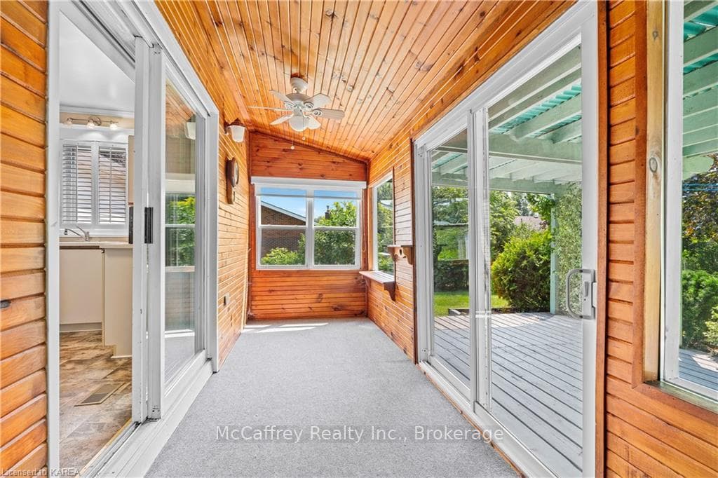 42 RICHARD Street photo 22