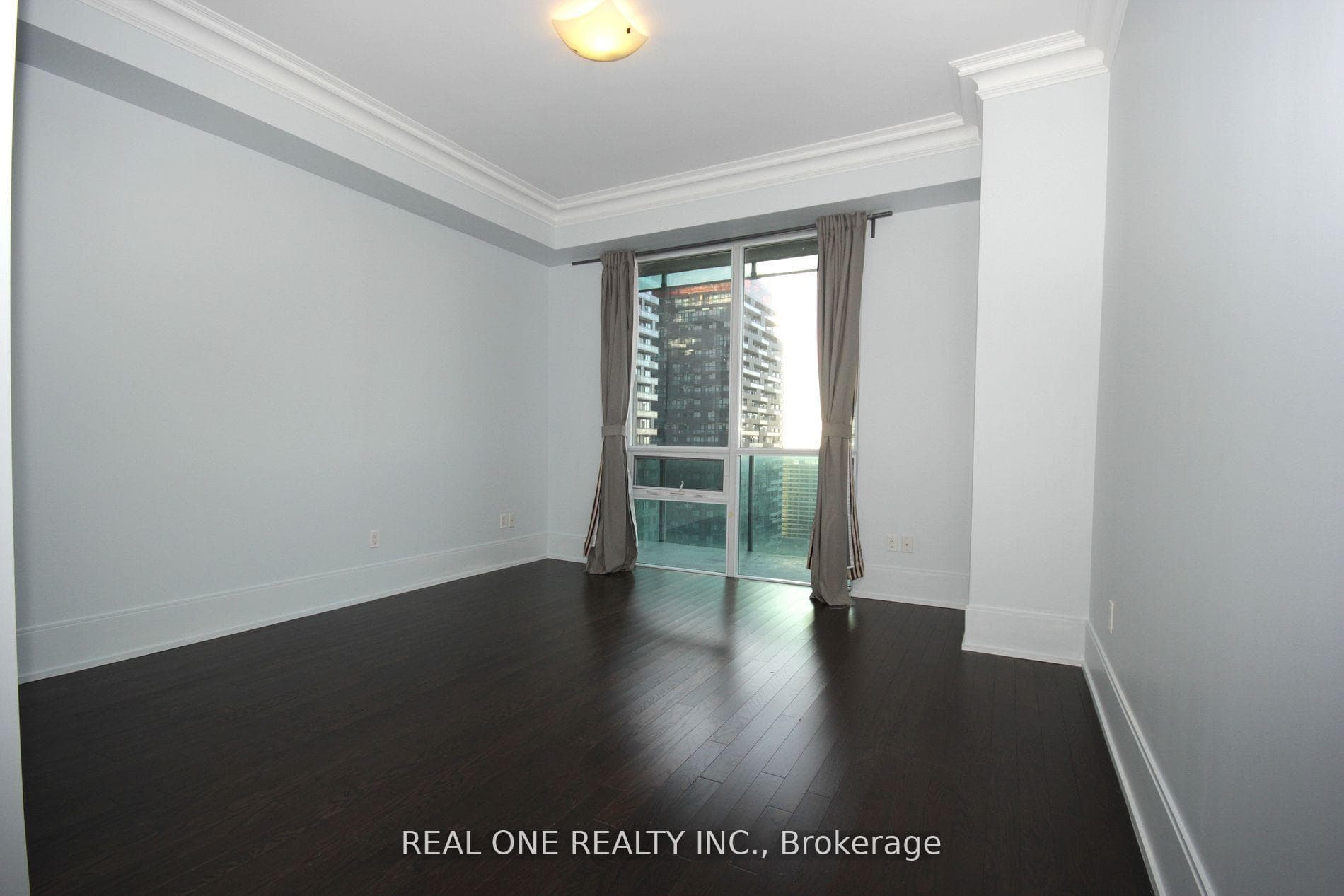 70 Roehampton Avenue Unit 2418 photo 18