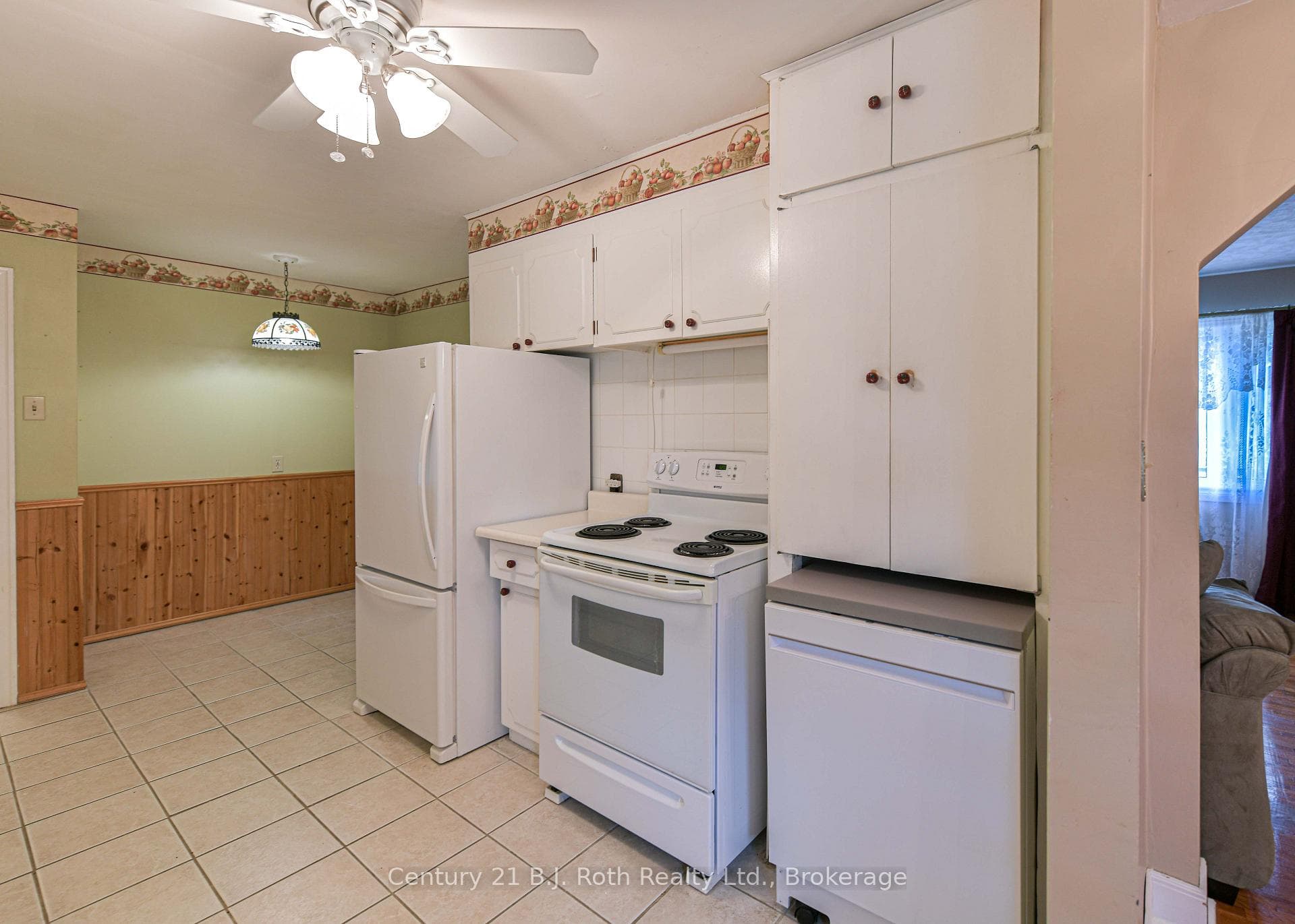 375 Parkhurst Crescent photo 15