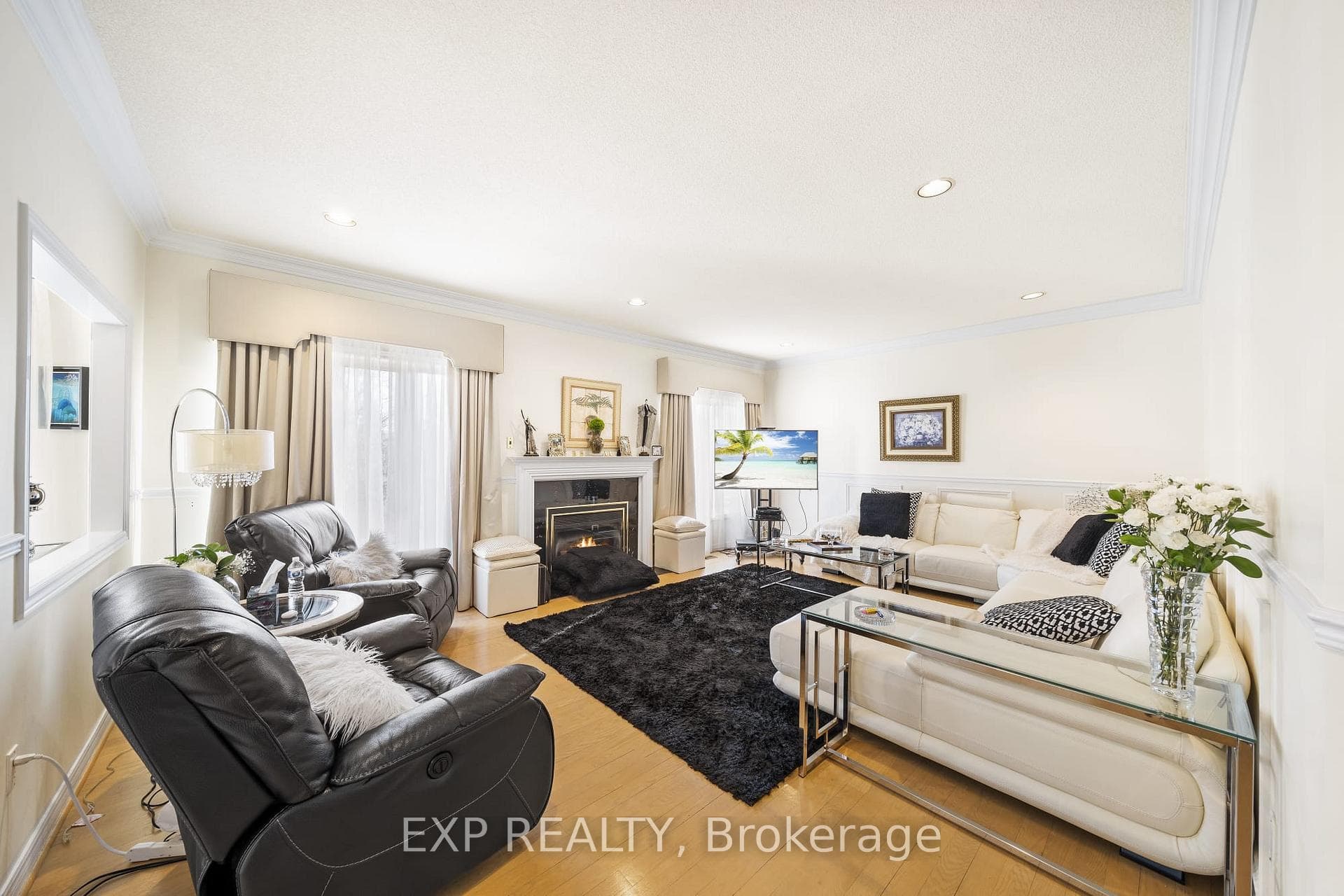 2166 Erin Centre Boulevard photo 13