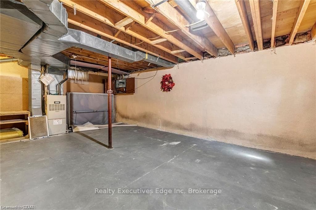 164 JANSEN Avenue Unit 10 photo 10