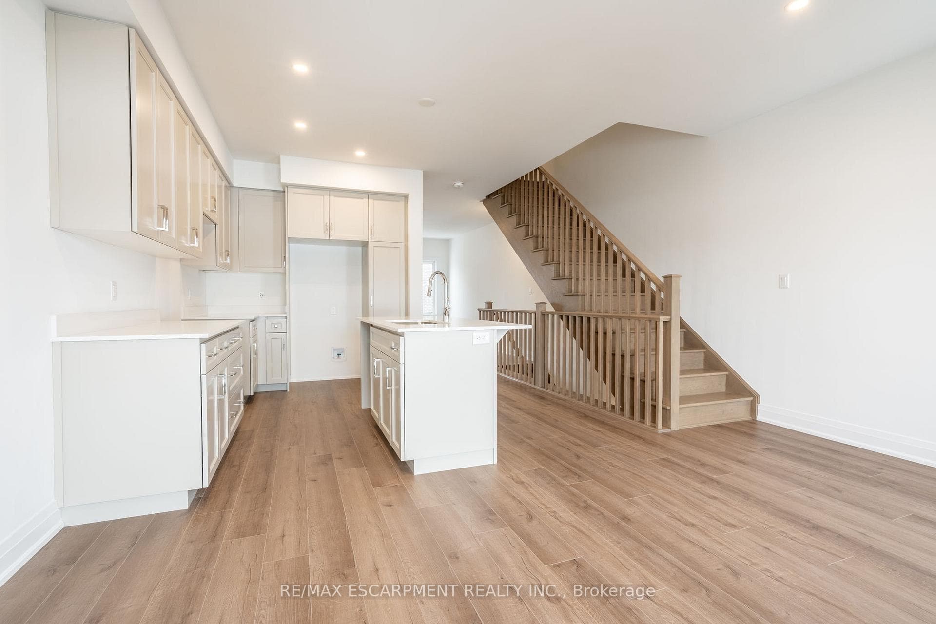 20 CLEAR VALLEY Lane photo 16