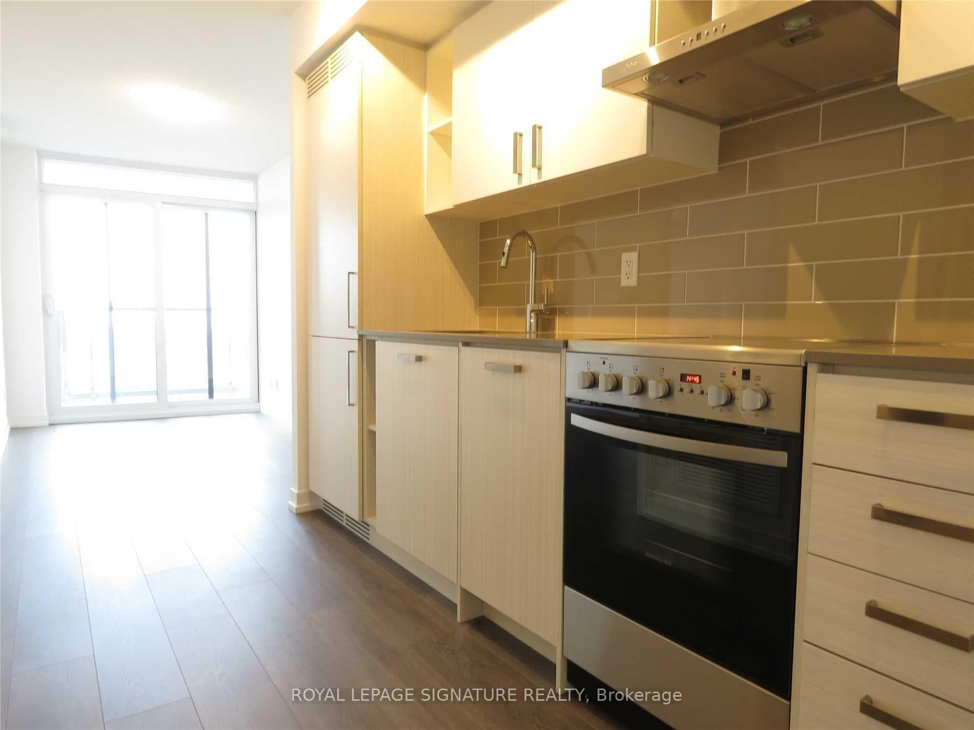 125 Redpath Avenue Unit 2113 photo 2