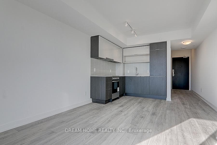 159 Wellesley Street Unit 3304 photo 15