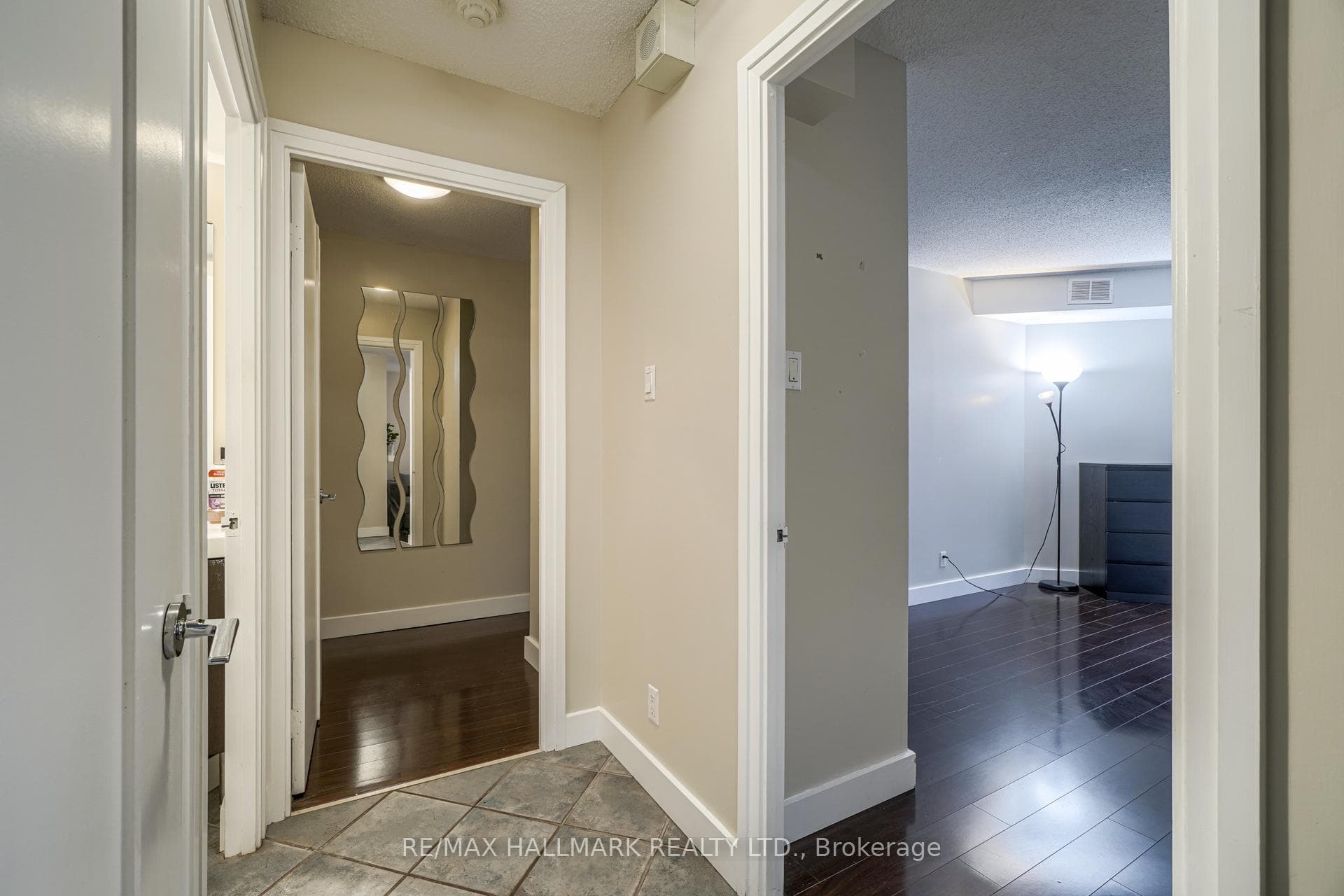 92 King Street Unit 414 photo 16