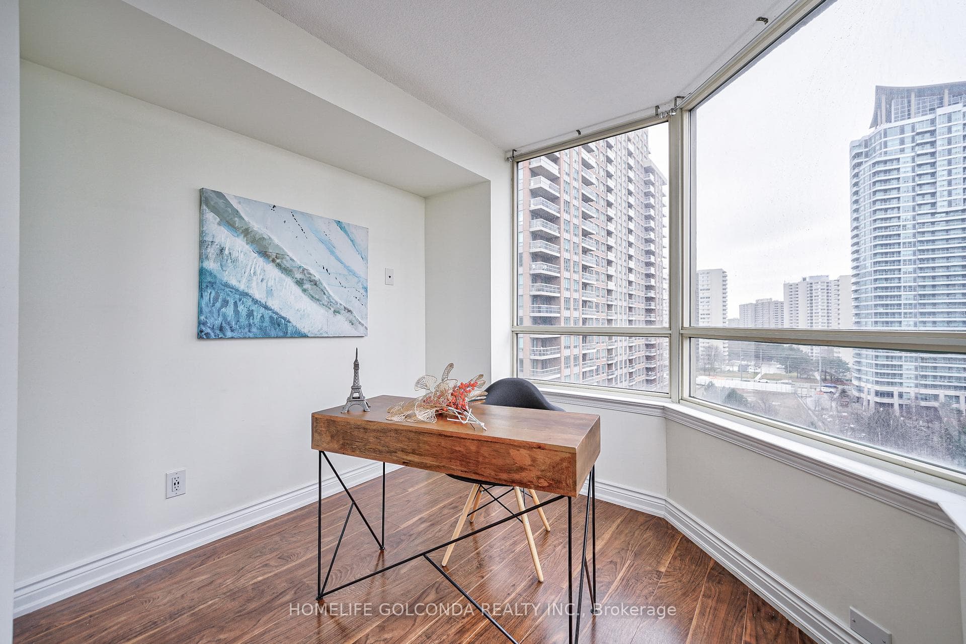 Office can be 3rd Bedroom