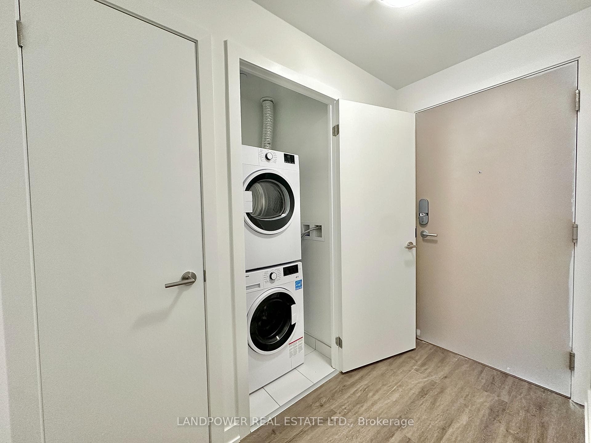 1 Quarrington Lane Unit 1809 photo 8