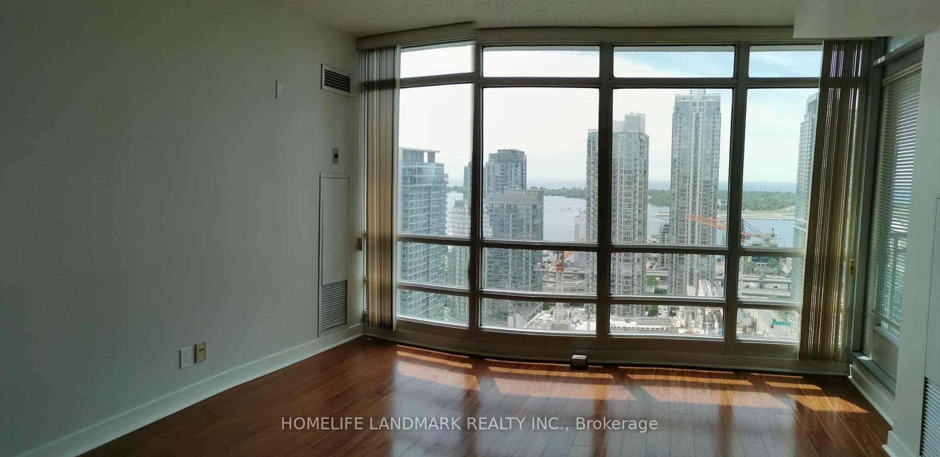 Livingroom waterfront View