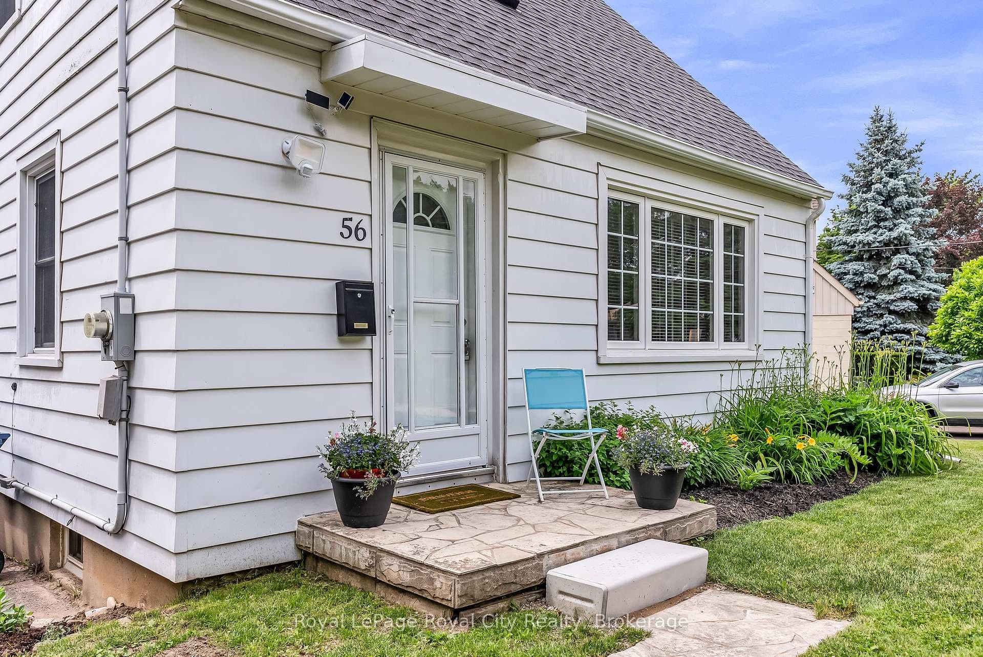 56 Winston Crescent photo 3