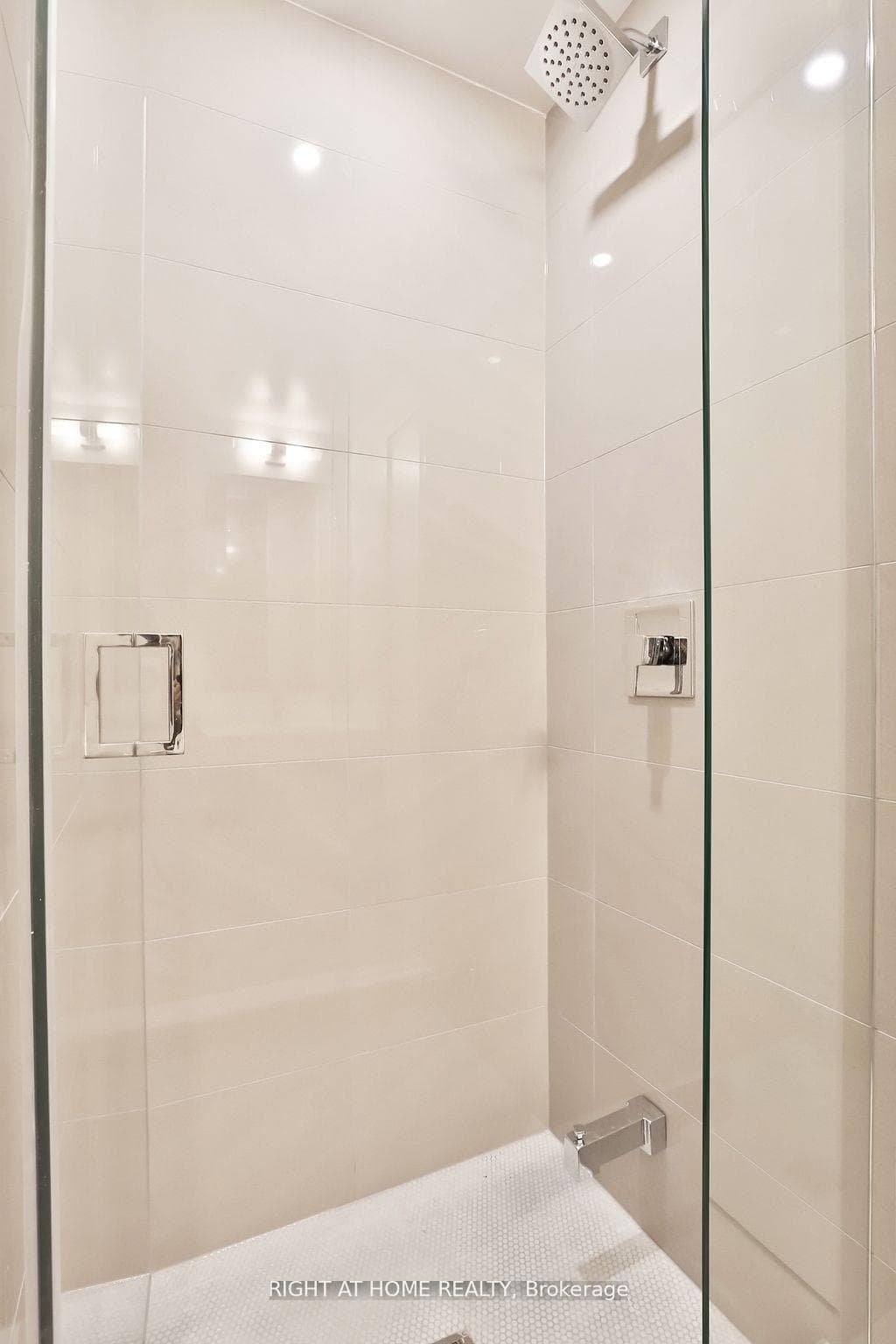 1 Yorkville Avenue Unit 4908 photo 19