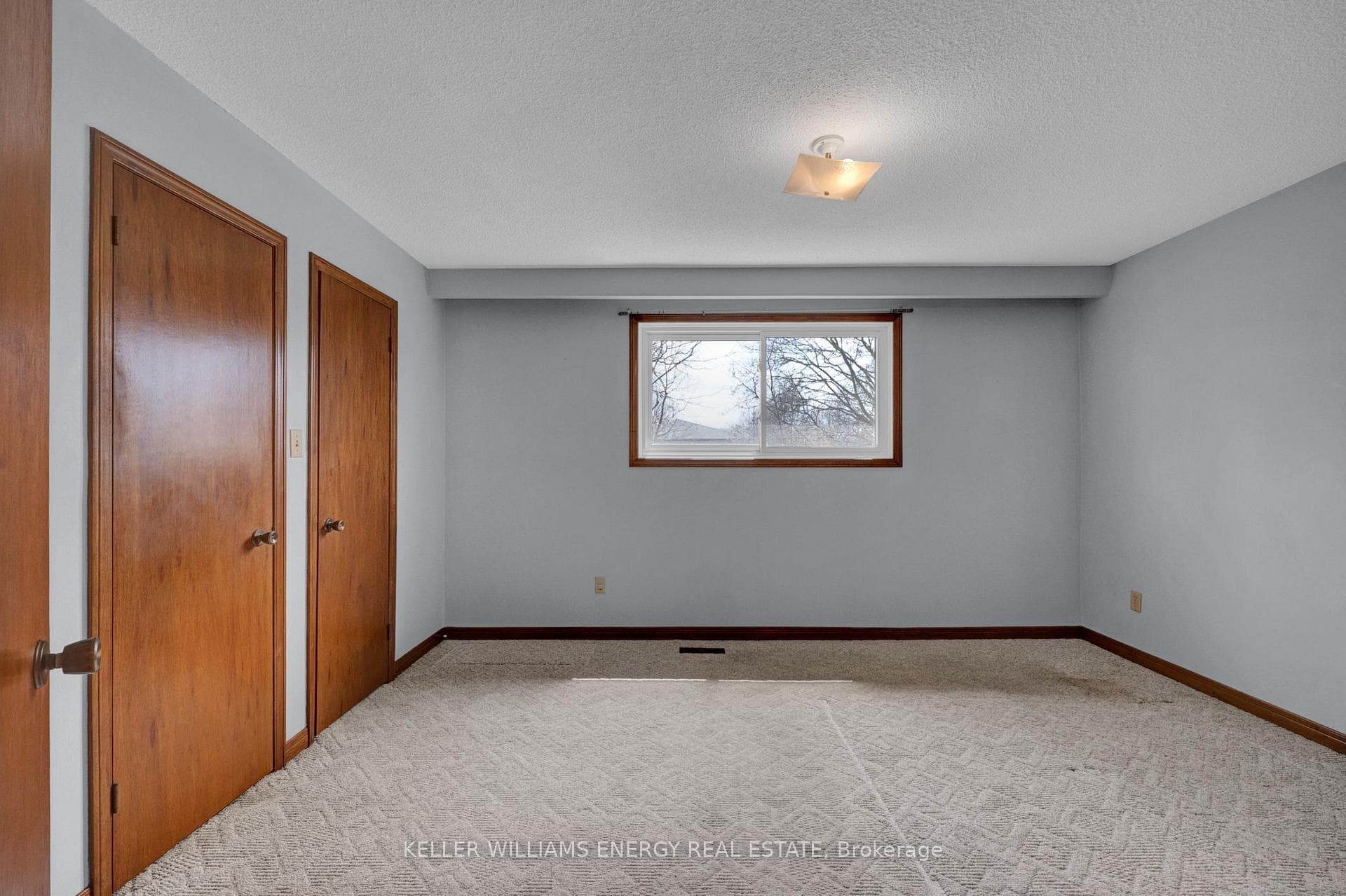 183 Gadsby Drive photo 15