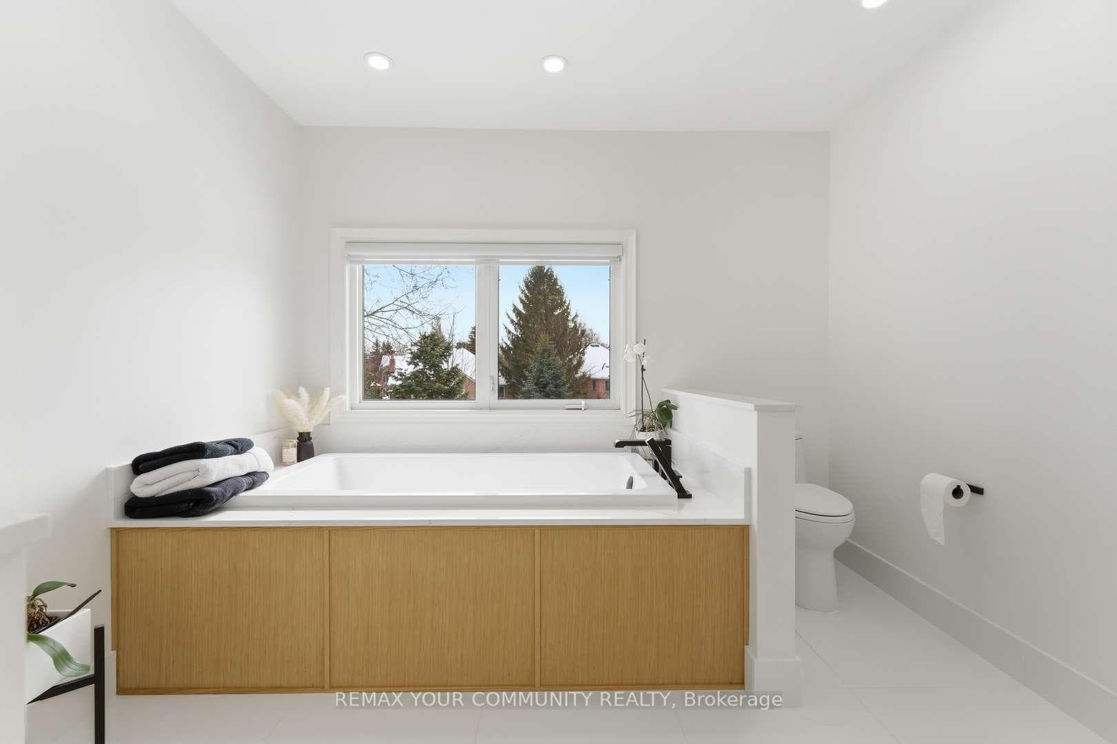 331 Kennedy Street photo 26