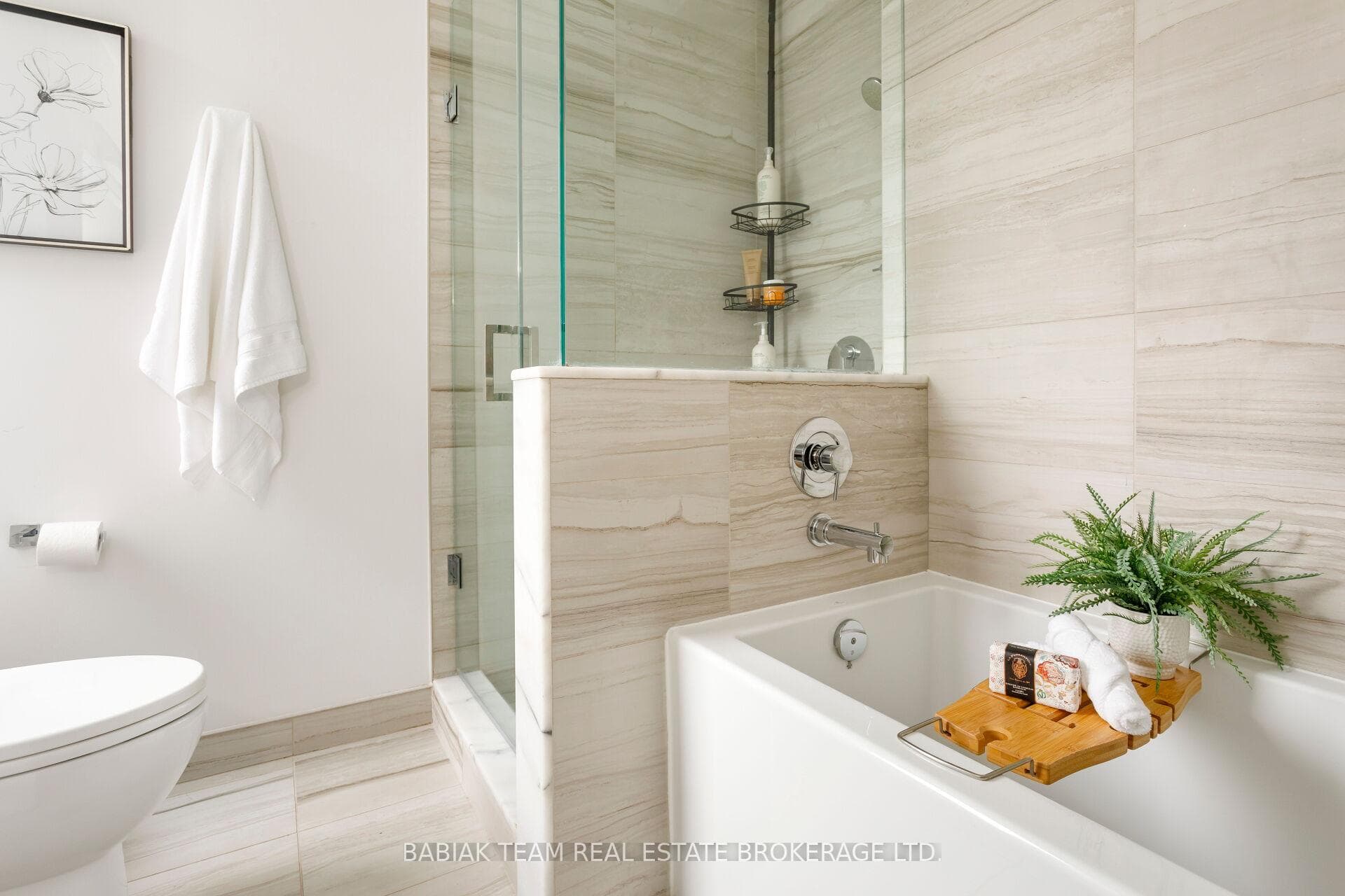 497 Keele Street photo 39