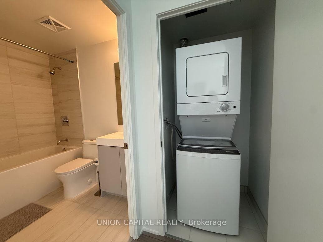 474 Caldari Road Unit 1701 photo 14