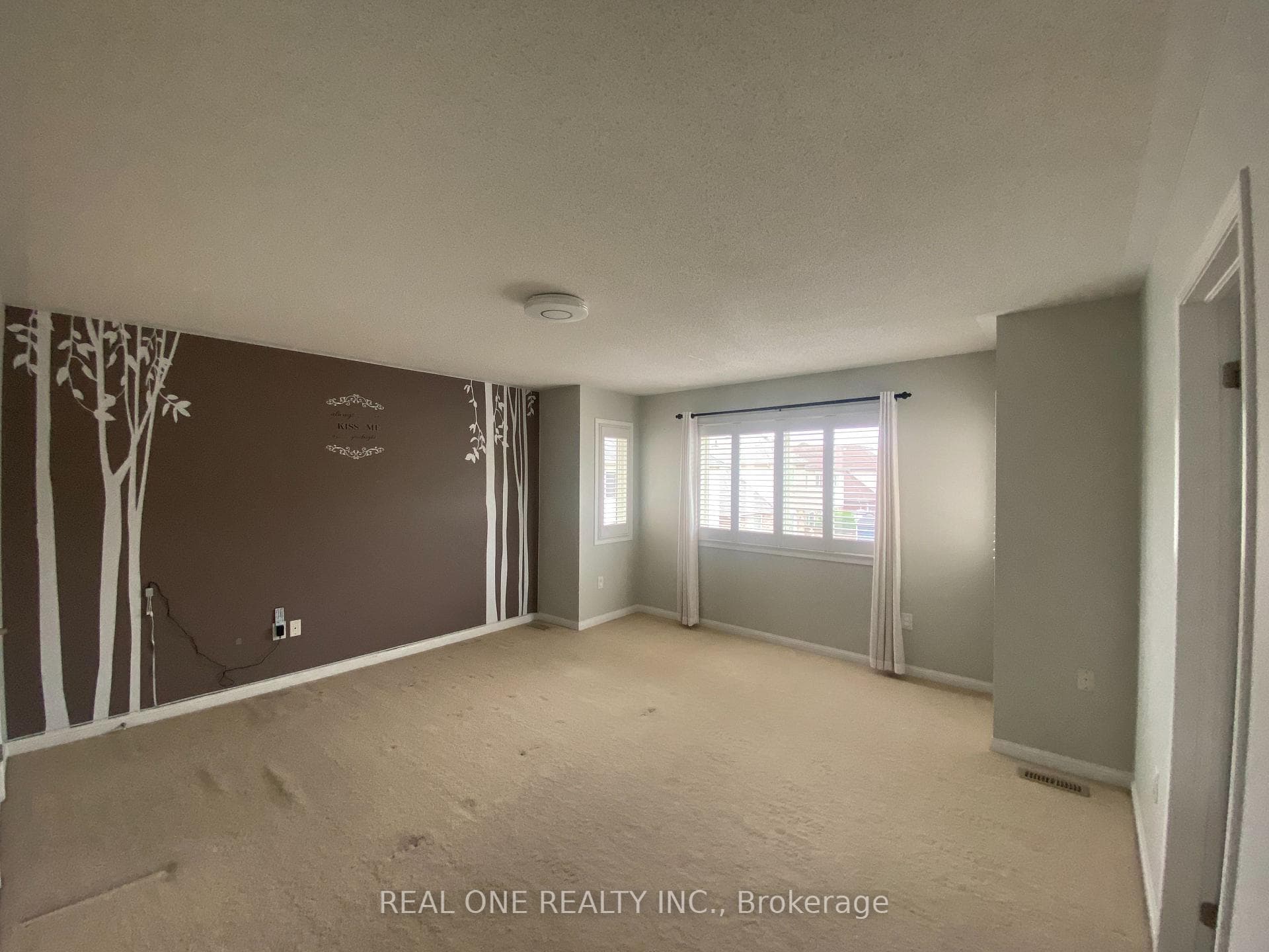 875 Jackman Gate photo 12