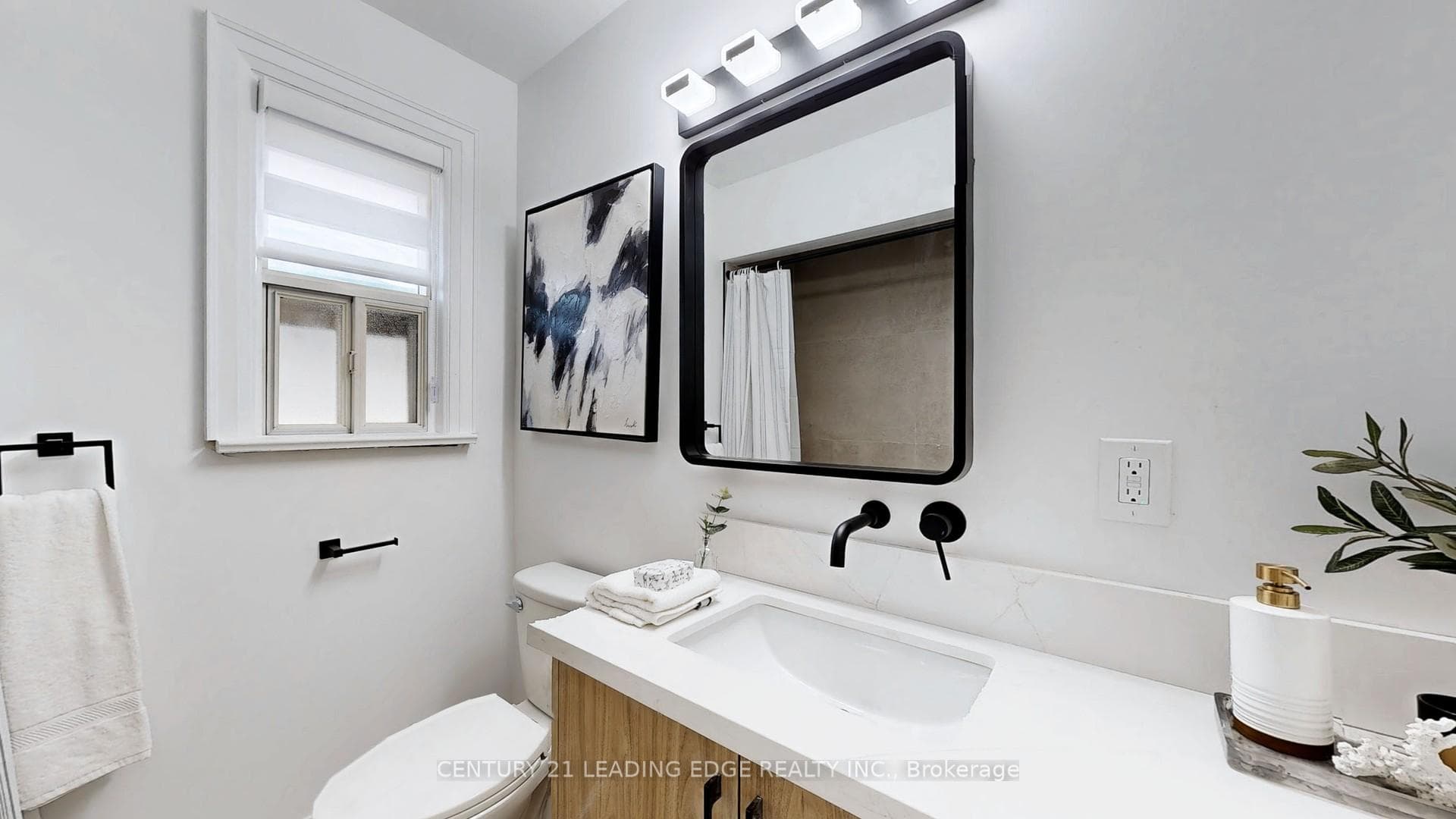 70 Wexford Boulevard photo 30
