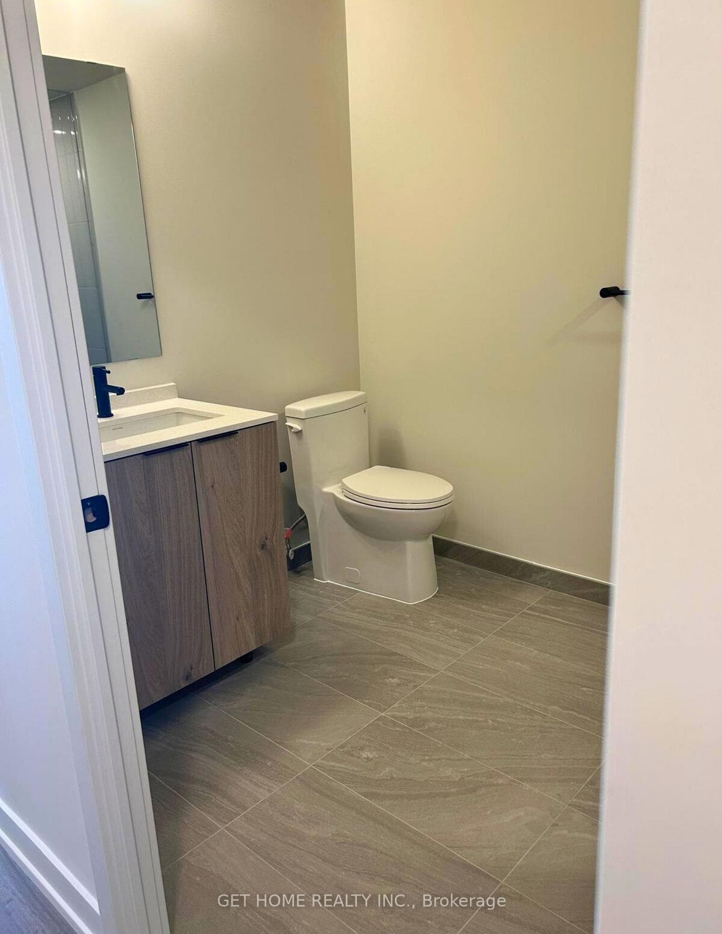 181 Sterling Road Unit 803 photo 17