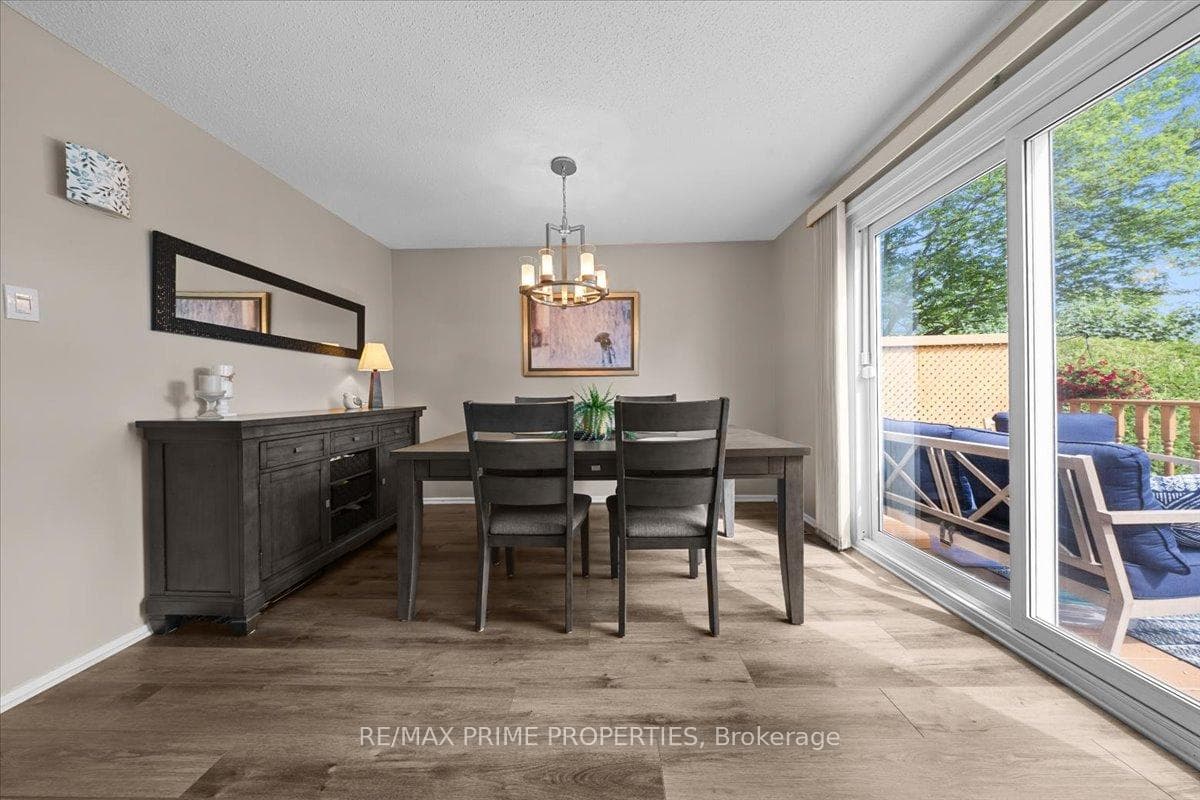 Formal dining room