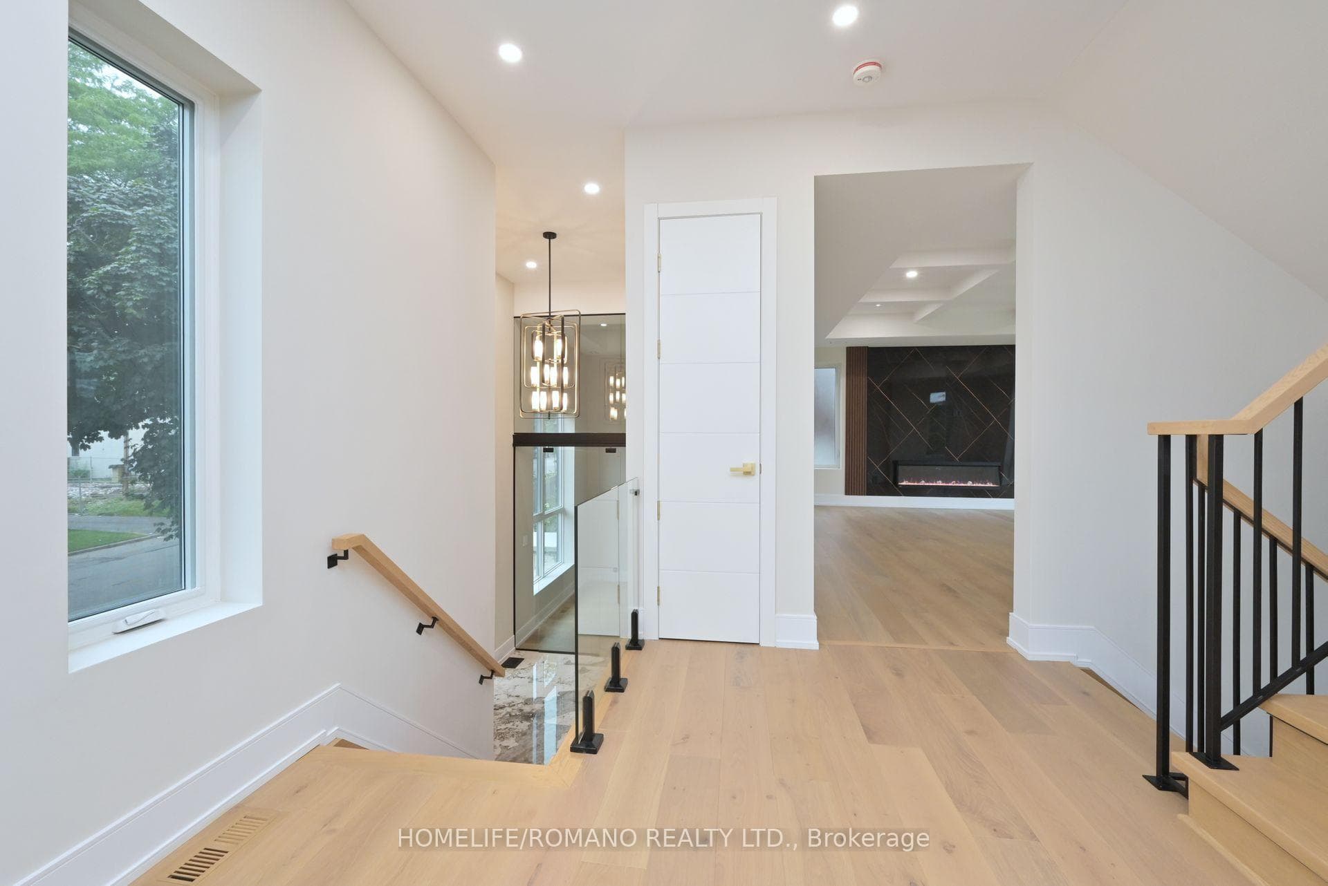19 King High Avenue photo 7