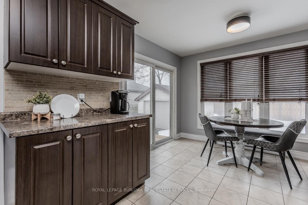 290 East 15th Street photo 11