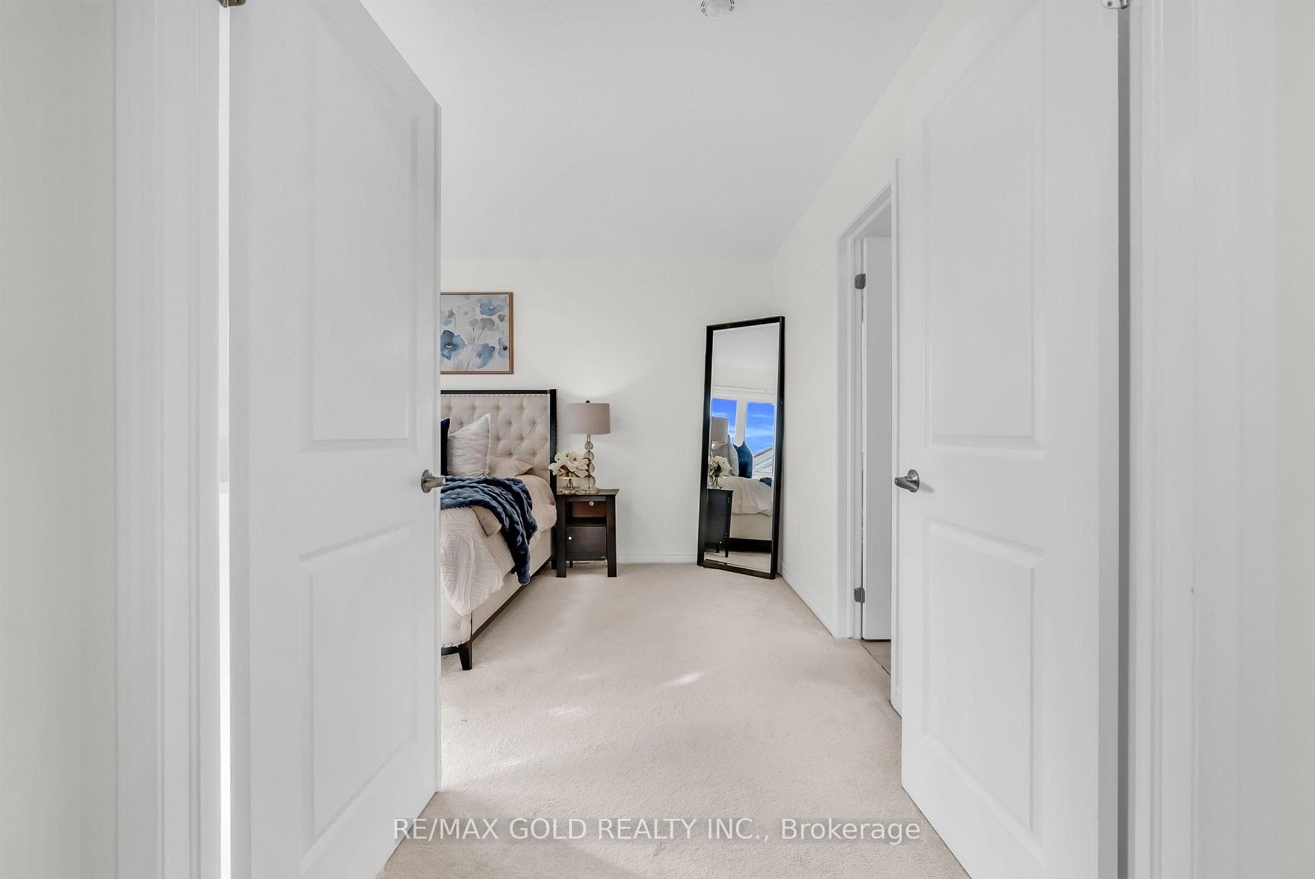 1547 Farmstead Drive photo 25