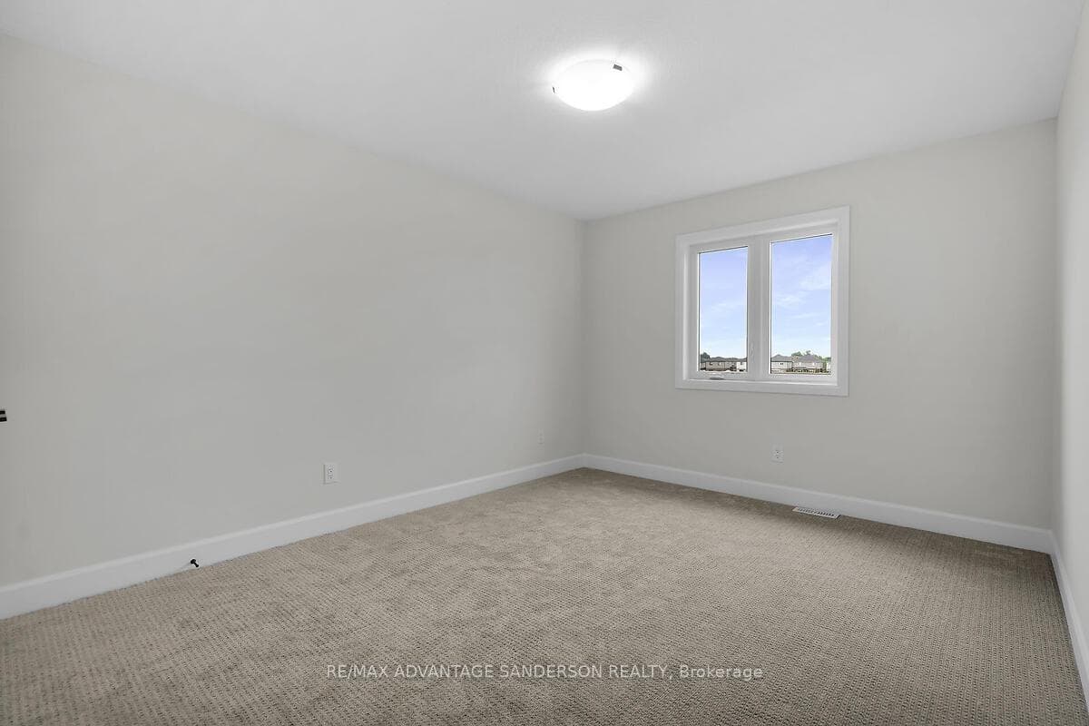 35 Purple Beech Street photo 25