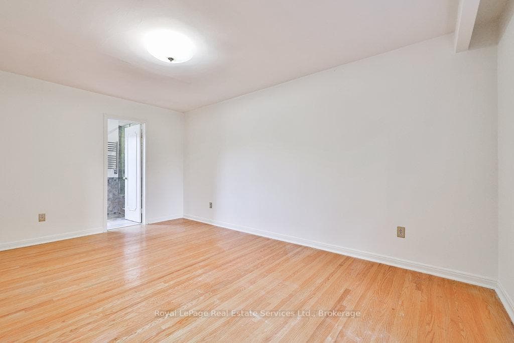 273 Cairncroft Road photo 23