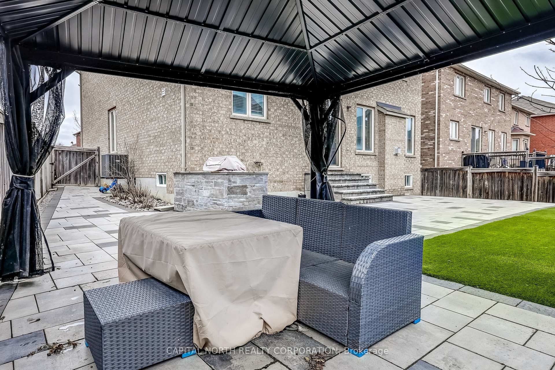 31 Weekes Avenue photo 46