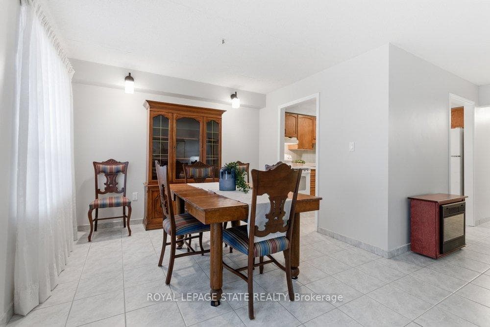 966 Queenston Road Unit 302 photo 6