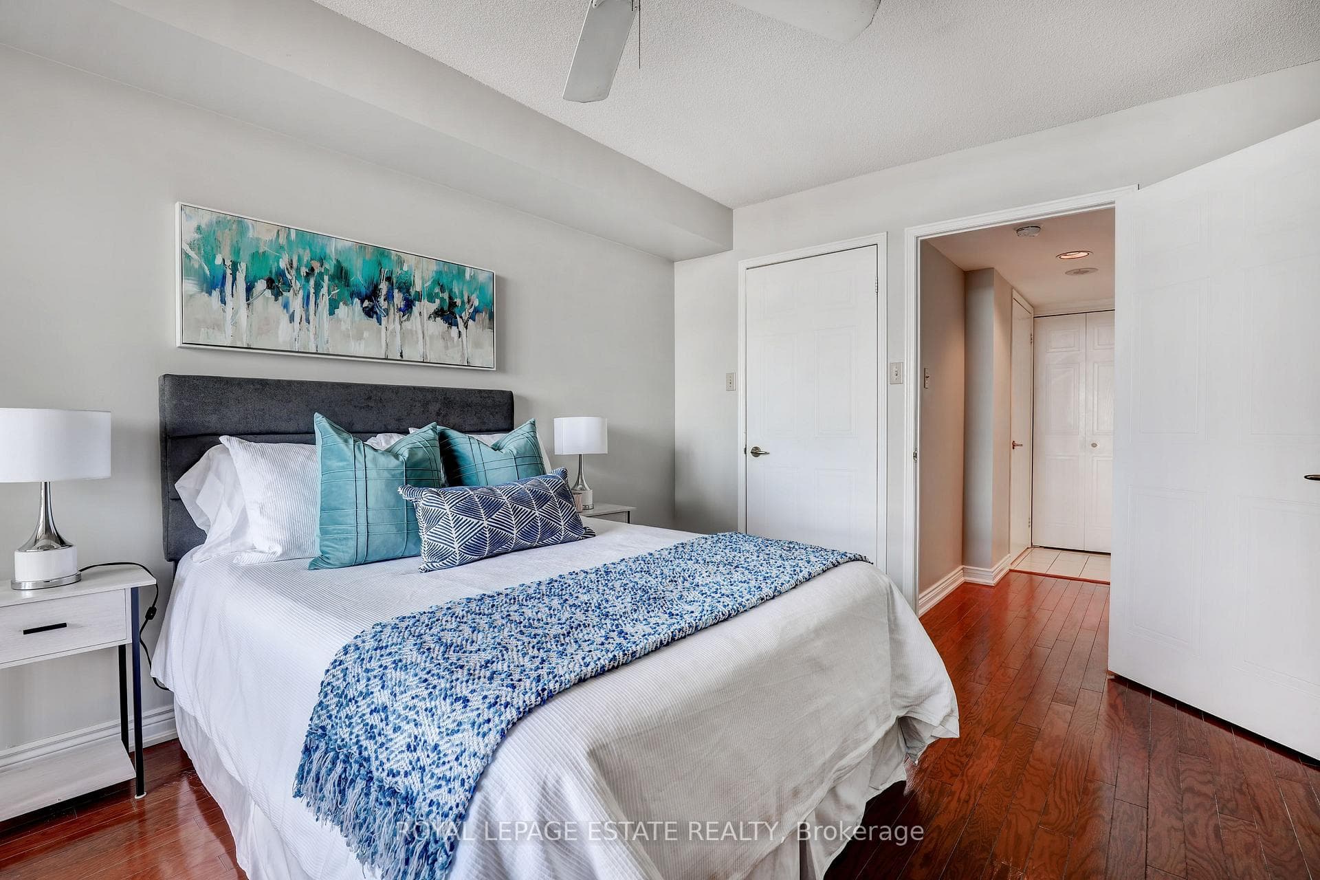 1093 Kingston Road Unit 808 photo 13