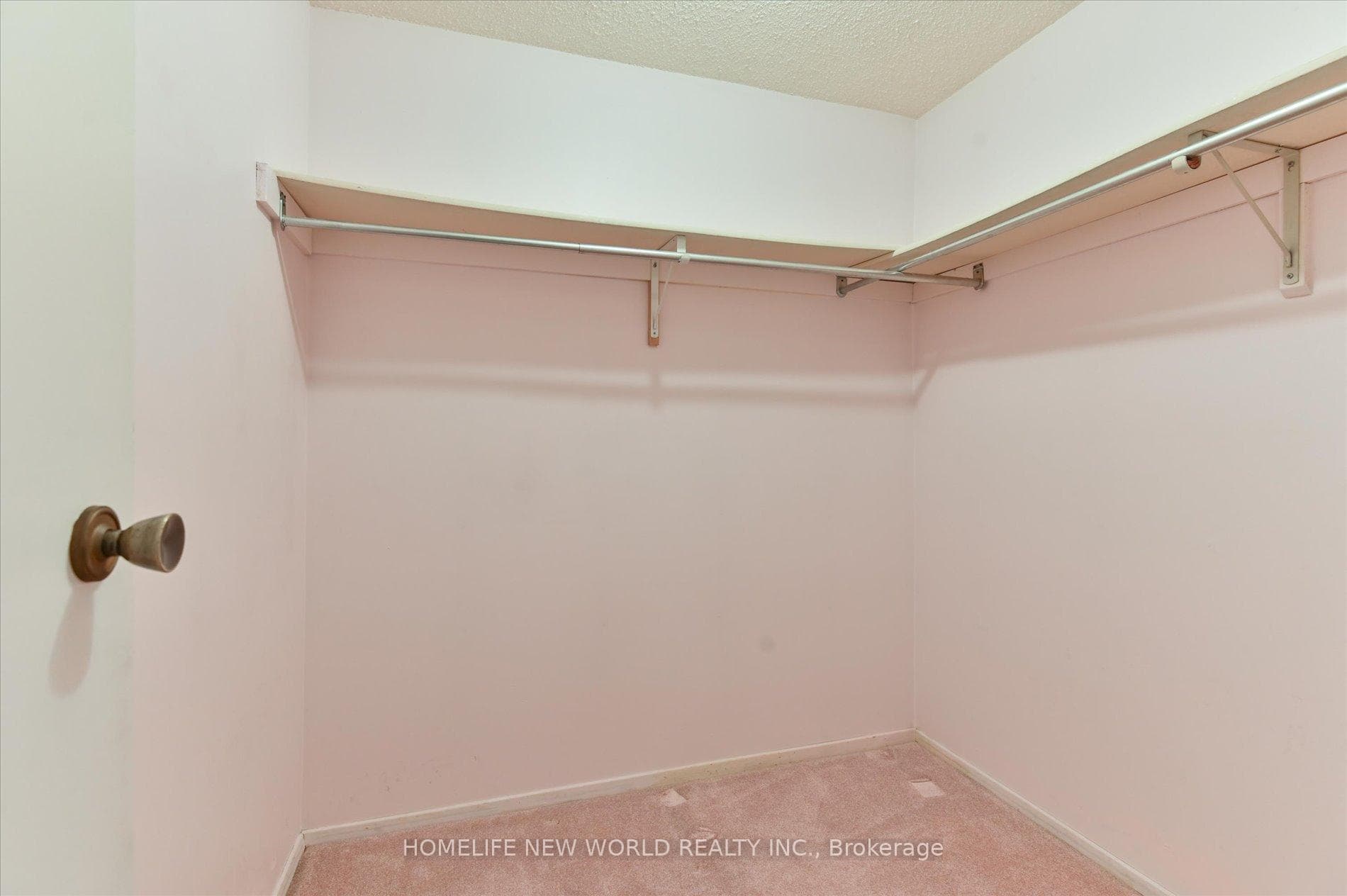 102 Grenbeck Drive photo 10